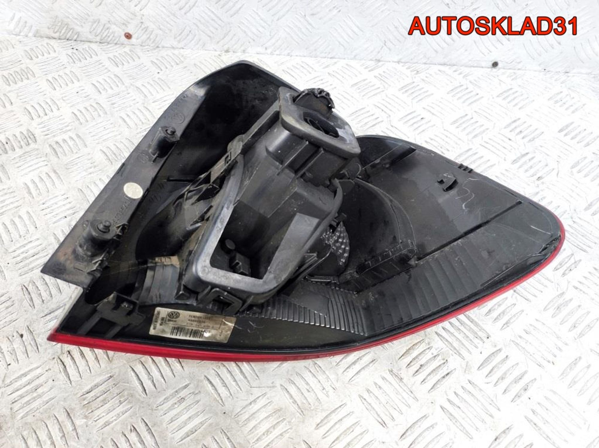 Фонарь задний наружный левый VW Golf 6 5K0945095E, 4100 рублей, Дубовое
