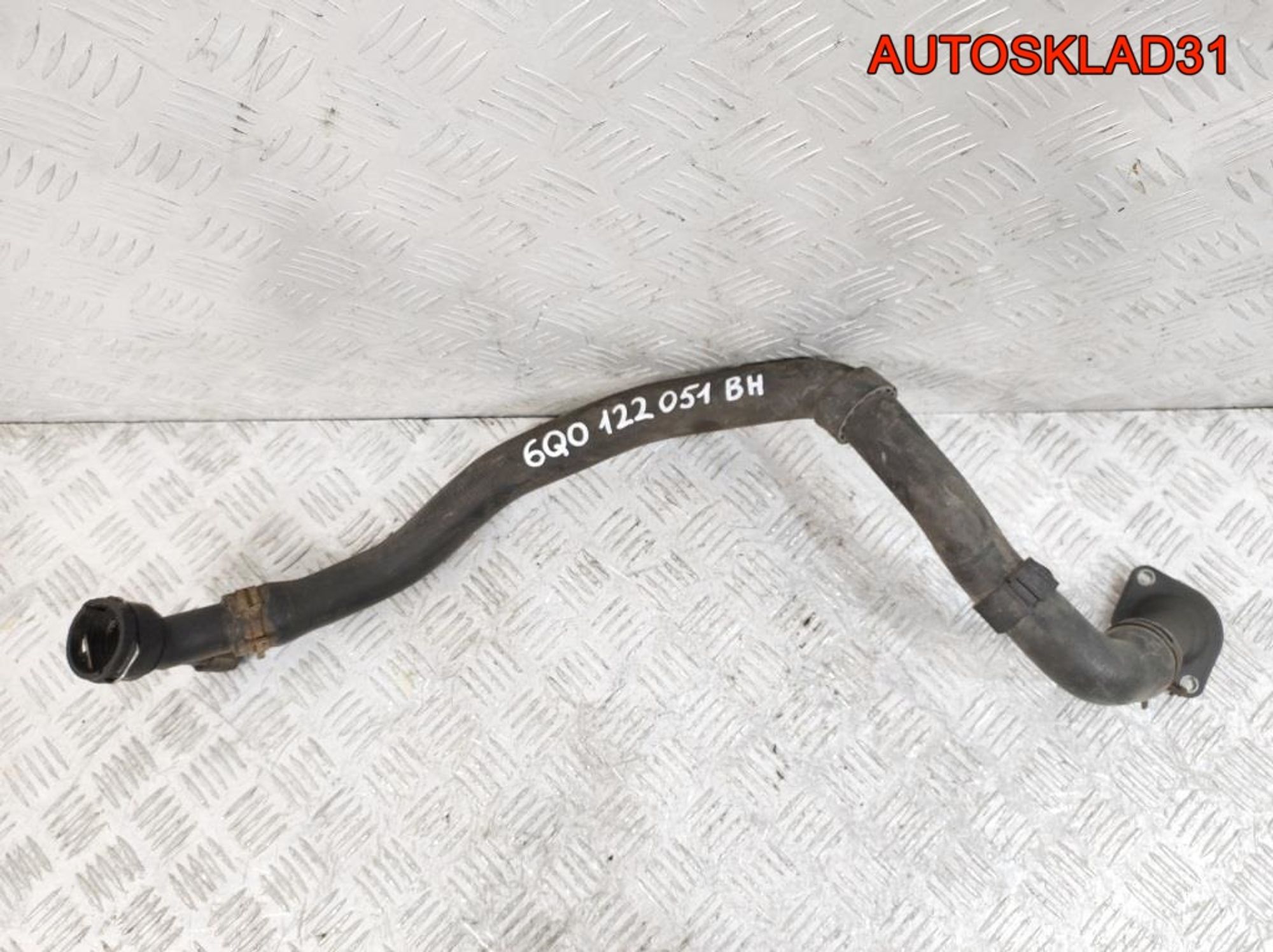 Патрубок радиатора Skoda Fabia 2 1,4 Дизель 6Q0122051BH, 1000 рублей, Дубовое