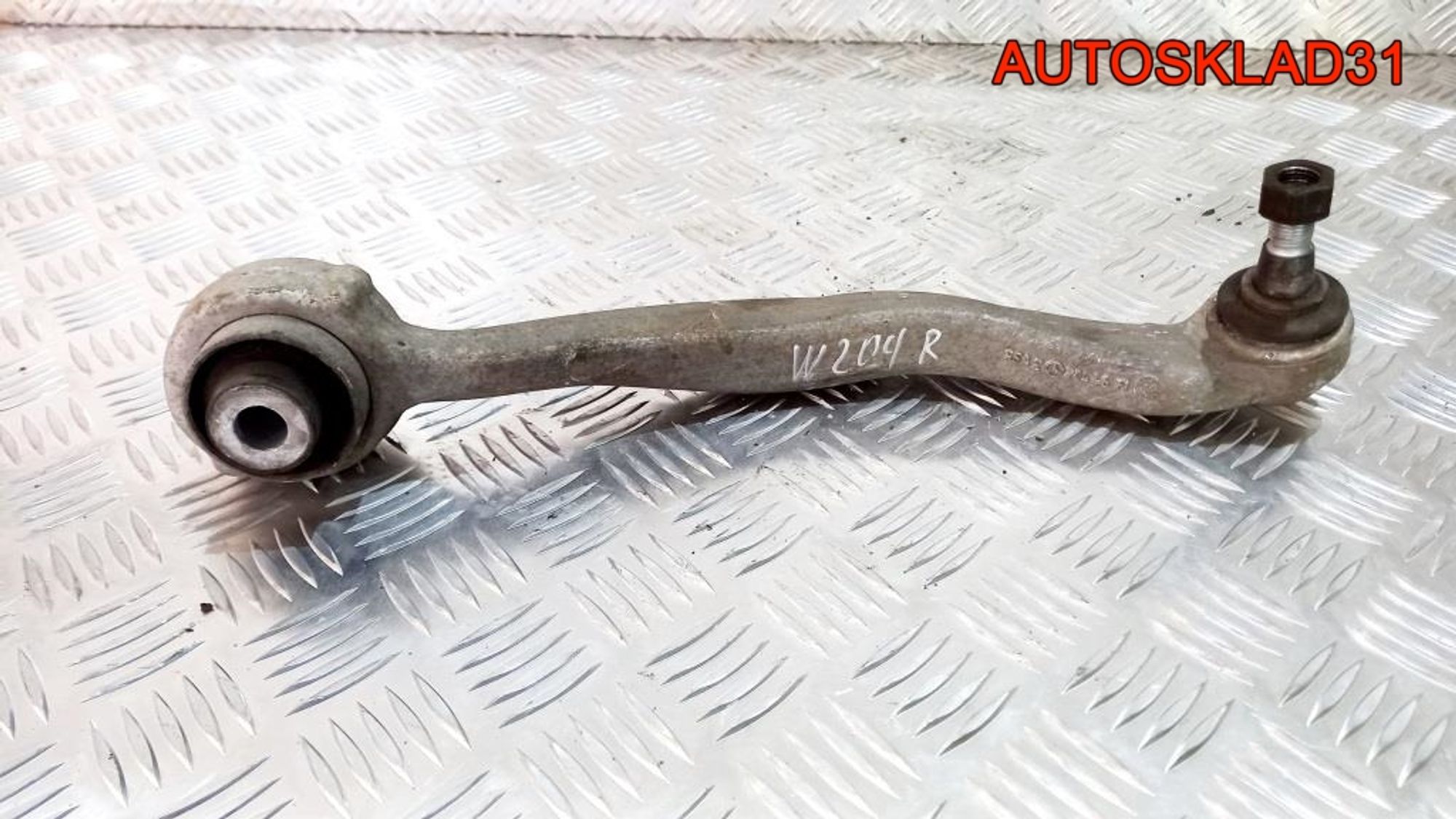 Рычаг передний нижний правый Mercedes Benz W204 A2043306811, 2000 рублей, Дубовое