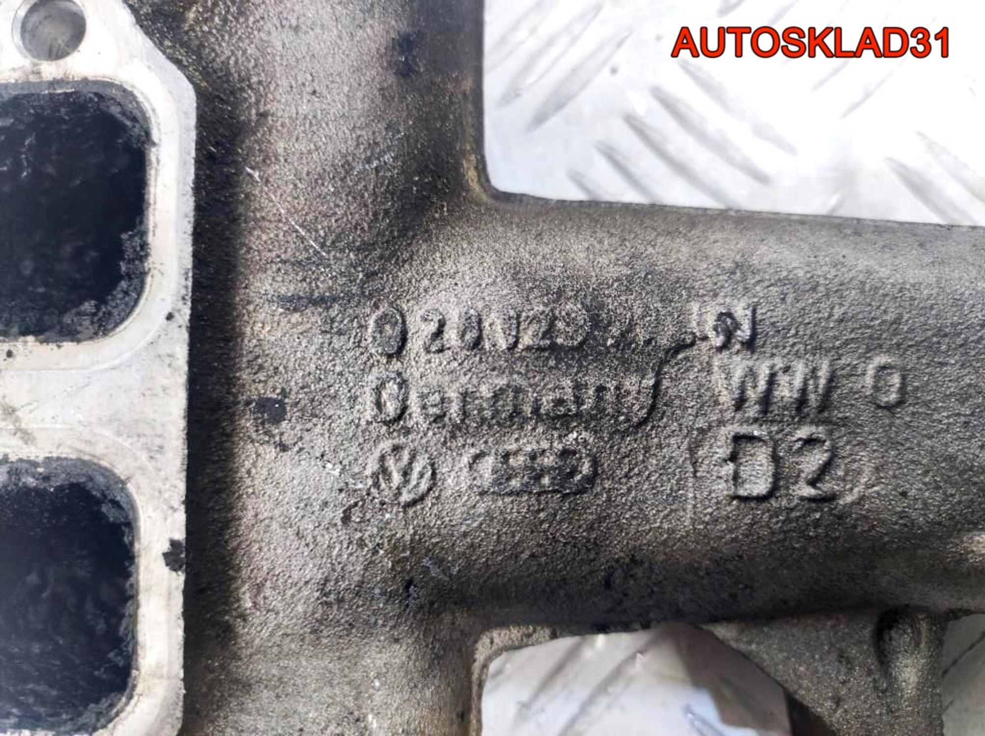 Коллектор впускной VW Golf 3 1,9 AHU 028129713N, 1300 рублей, Дубовое