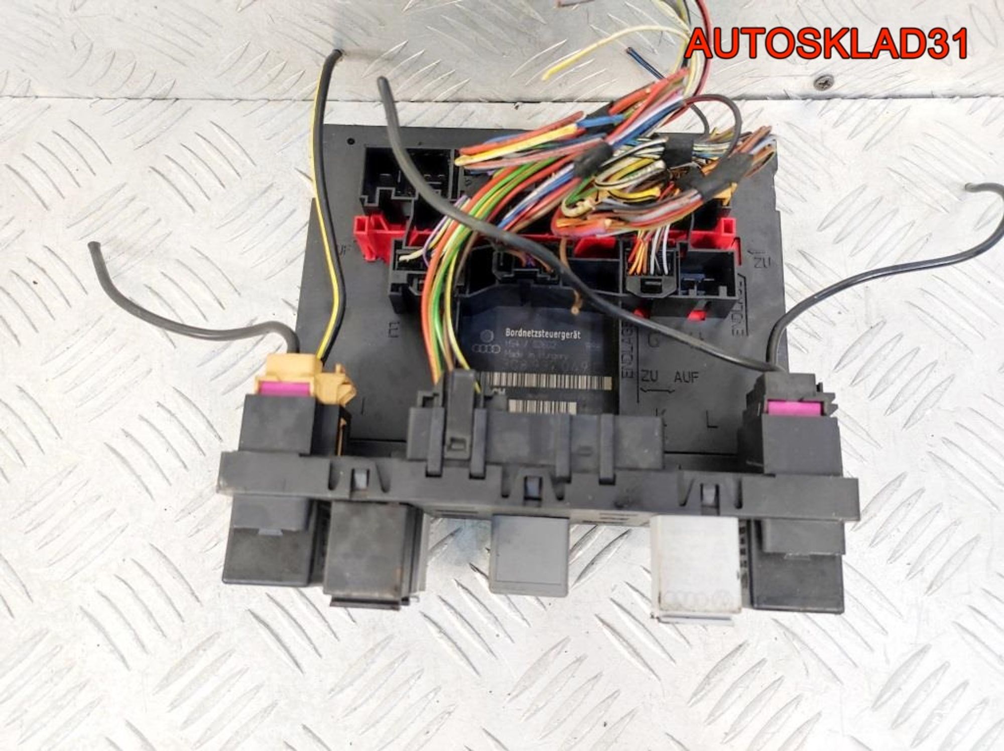 Блок комфорта Volkswage Touran 3C8937049E, 2100 рублей, Дубовое