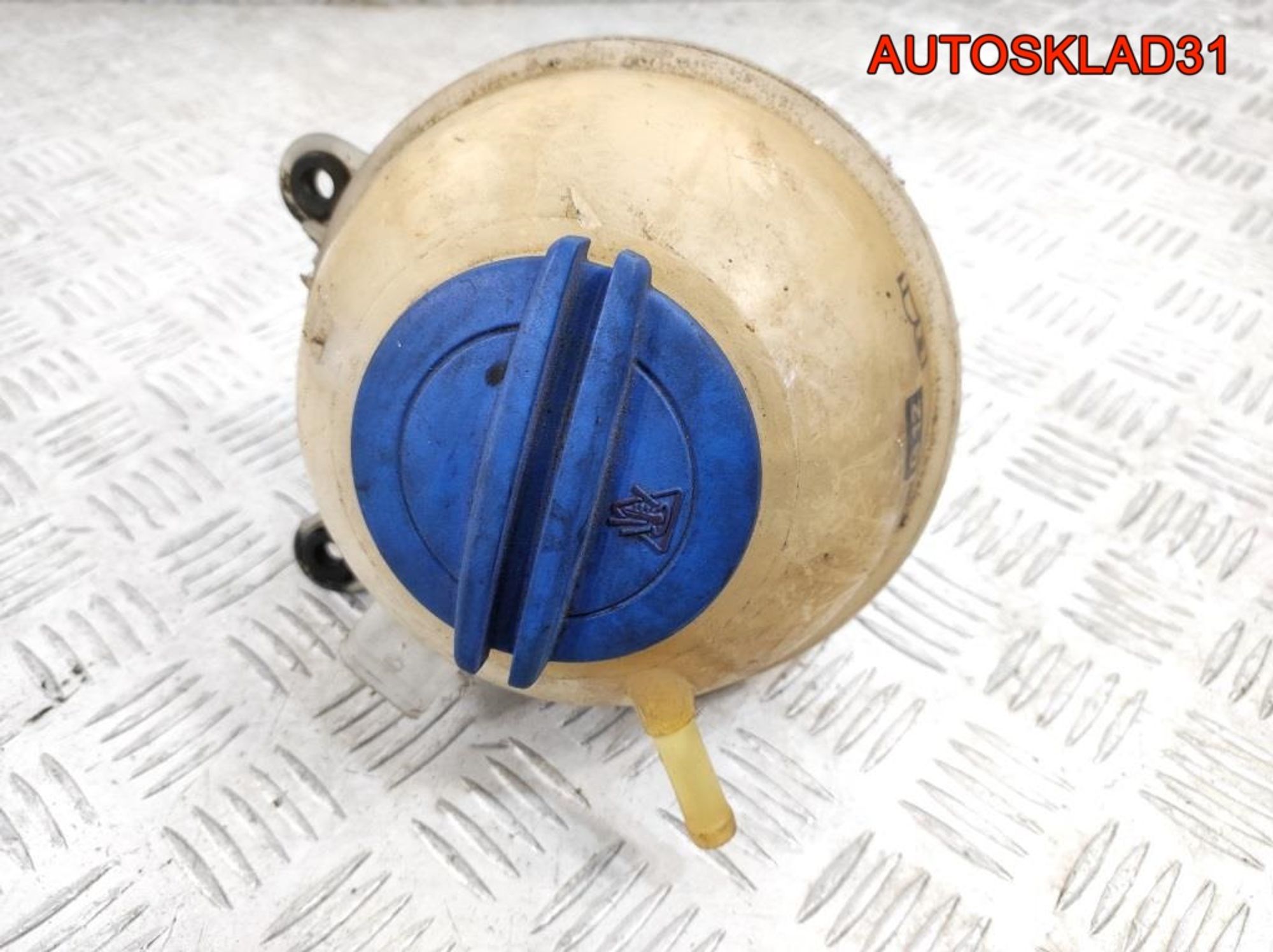 Бачок расширительный Audi A2 8Z0121407C, 1200 рублей, Дубовое