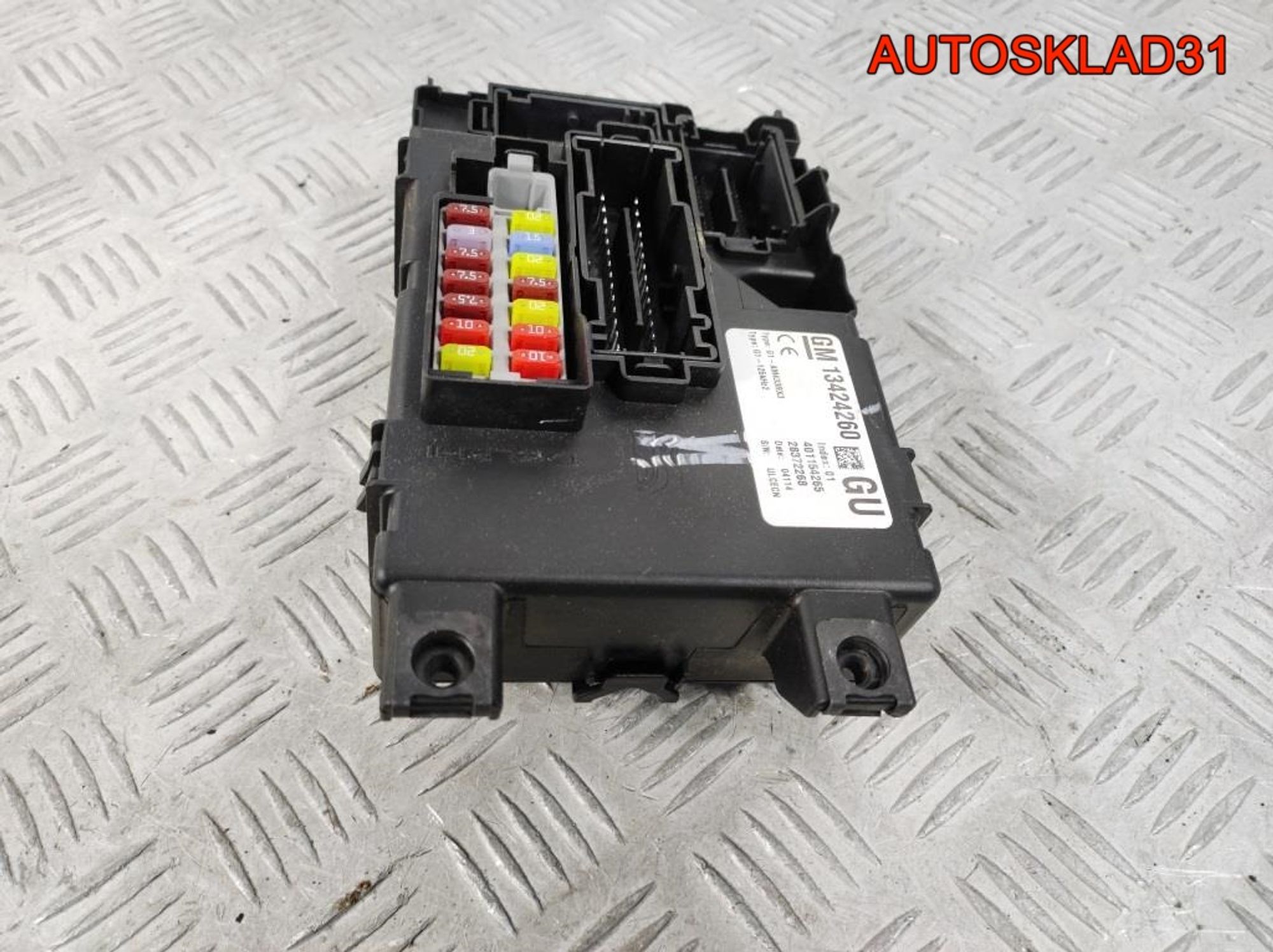 Блок предохранителей Opel Corsa D 13424260, 3200 рублей, Дубовое