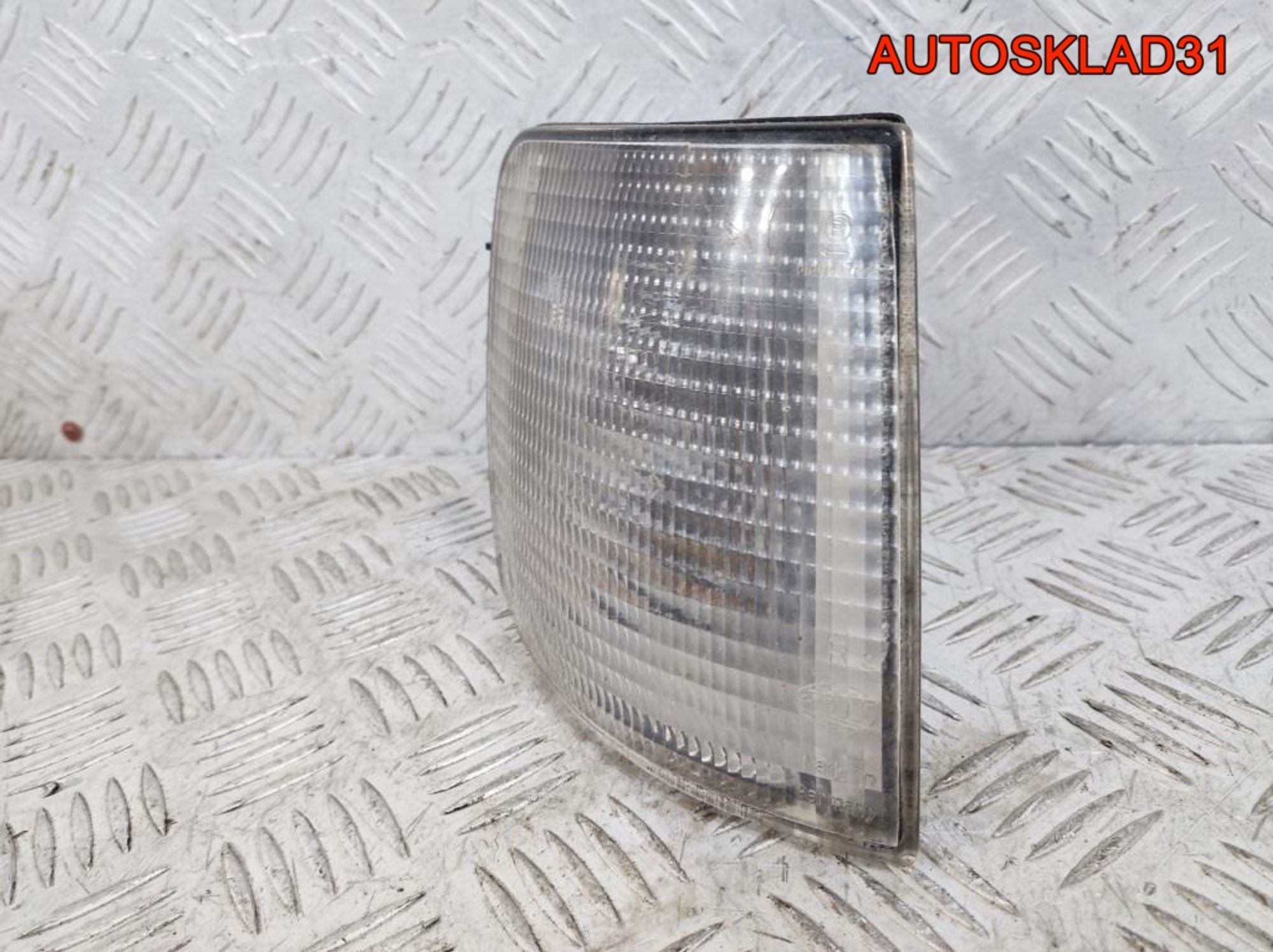 Указатель поворота правый VW Passat B3 357953050A, 500 рублей, Дубовое