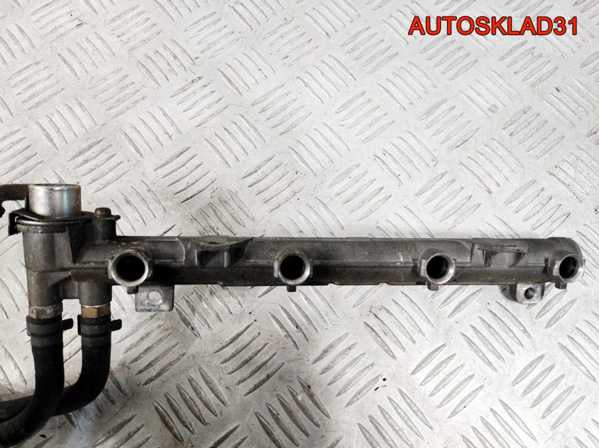 Рейка топливная VW Golf 4 1,4 AKQ 036133319B, 900 рублей, Дубовое