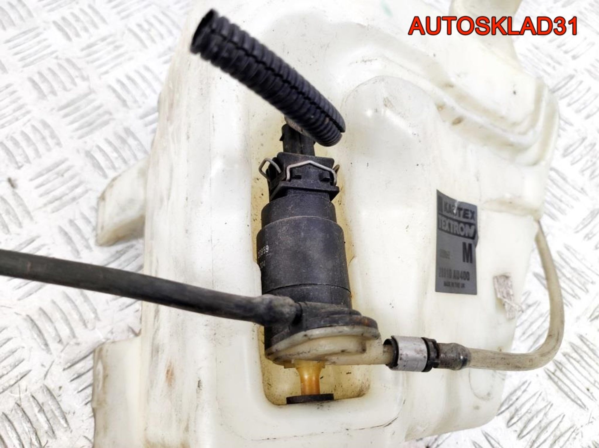 Бачок омывателя Nissan Primera P12E 28910AU400, 1800 рублей, Дубовое