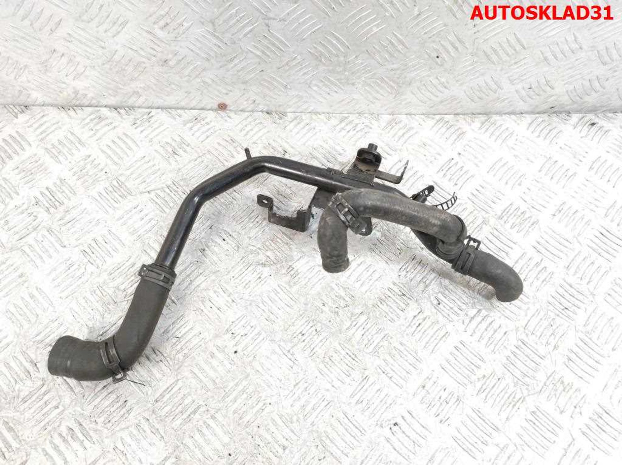 Трубка системы охлаждения VW Passat B5 1,9 AFN 028121065S, 600 рублей, Дубовое