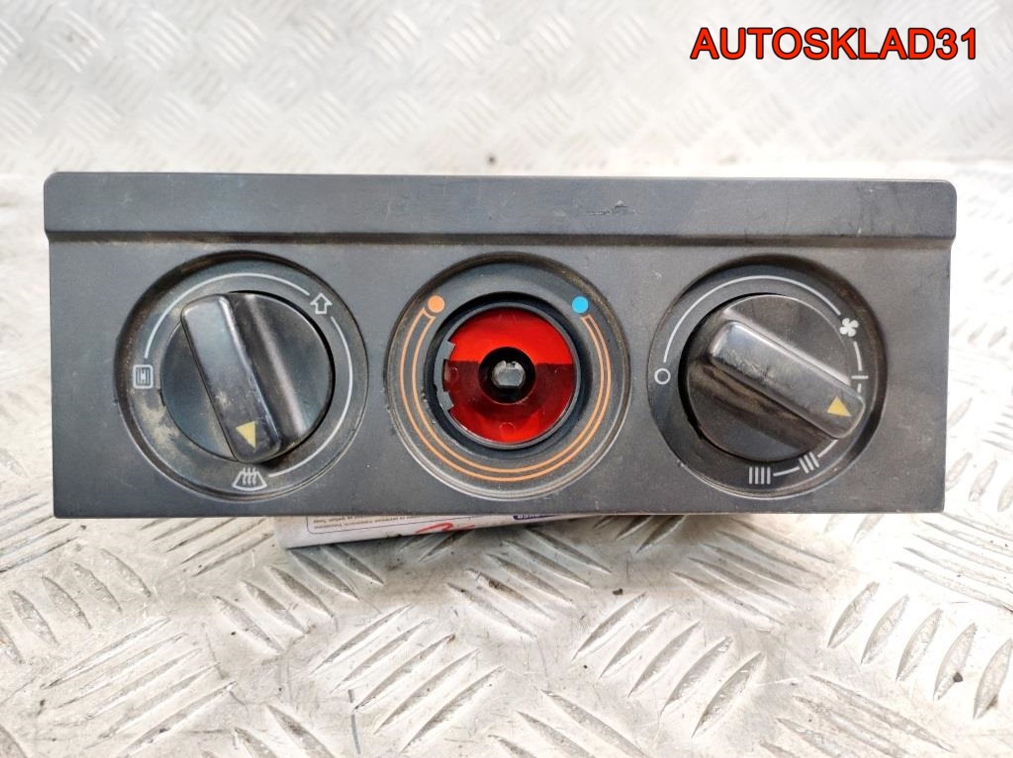 Блок управления отопителем Audi 80 B4 893819045A, 2300 рублей, Дубовое