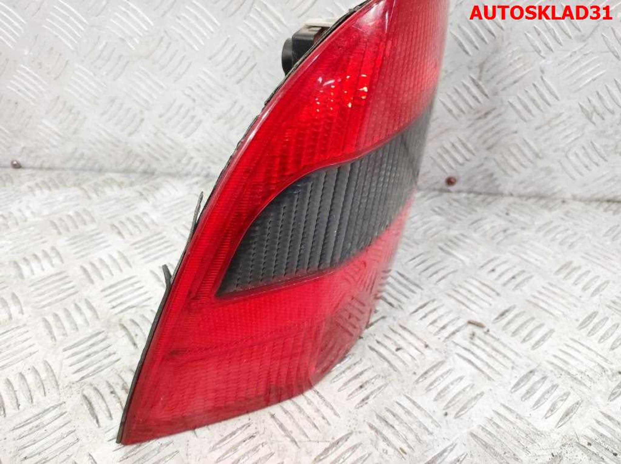 Фонарь задний левый Opel Vectra B Седан 37370748 Дорест, 1500 рублей, Дубовое