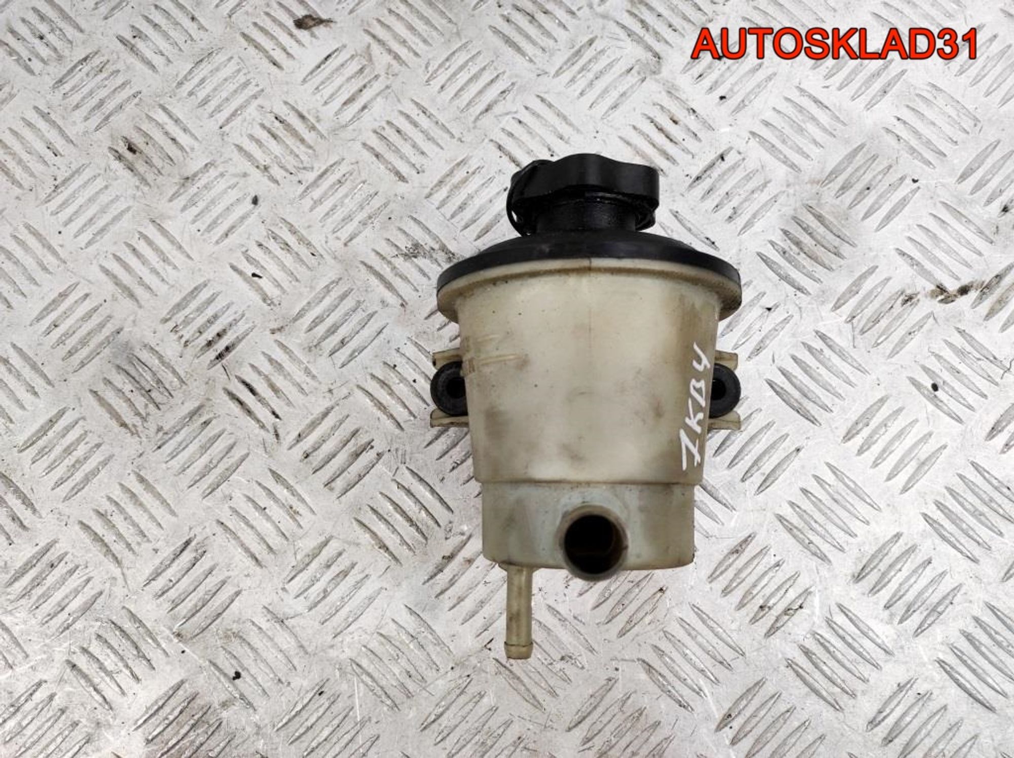 Бачок гидроусилителя Ford Maverick 2 3,0 7KB4 Бензин 3L843531AA, 900 рублей, Дубовое