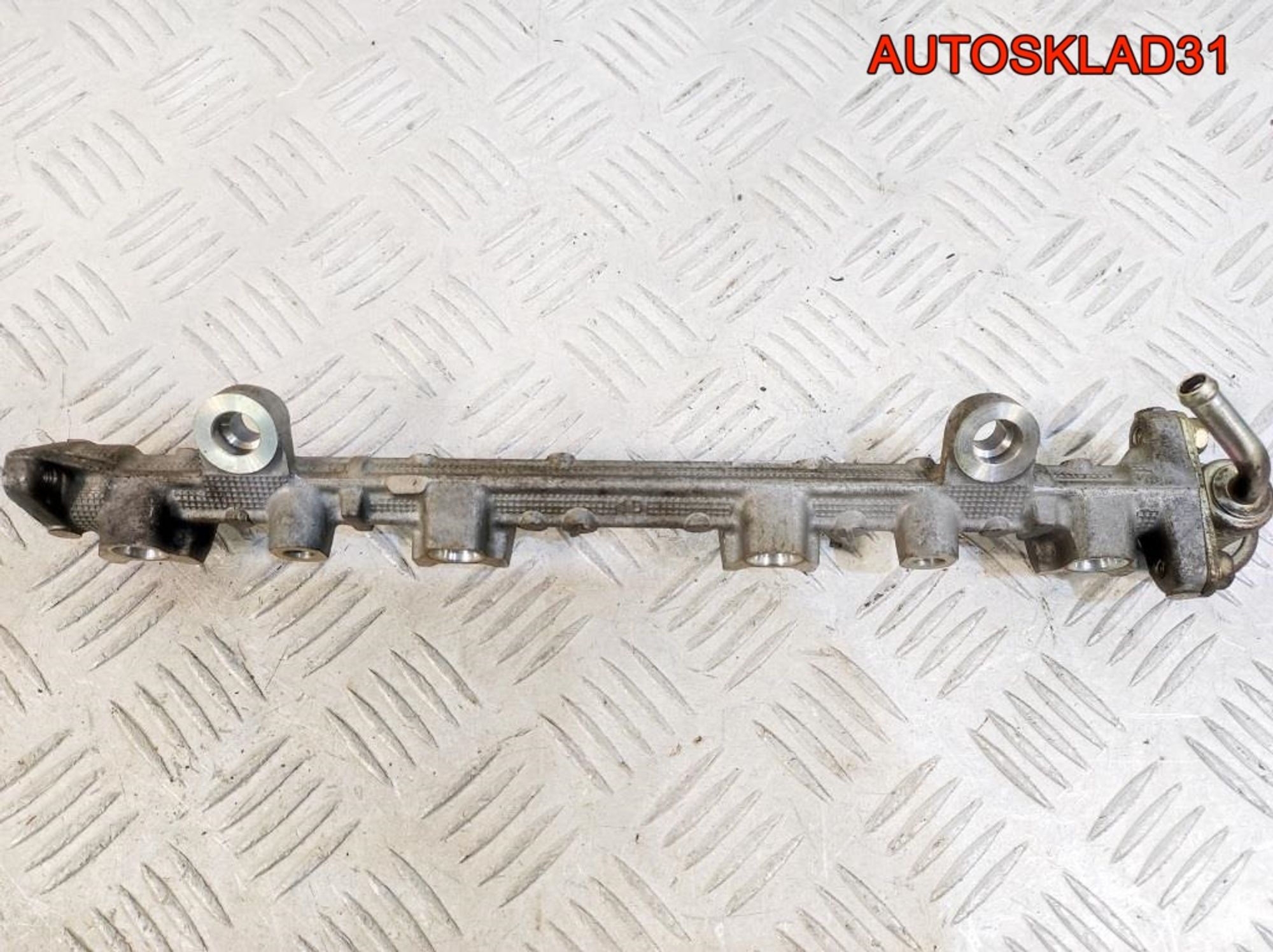 Рейка топливная Mitsubishi Carisma DA 1,6 4G92, 900 рублей, Дубовое