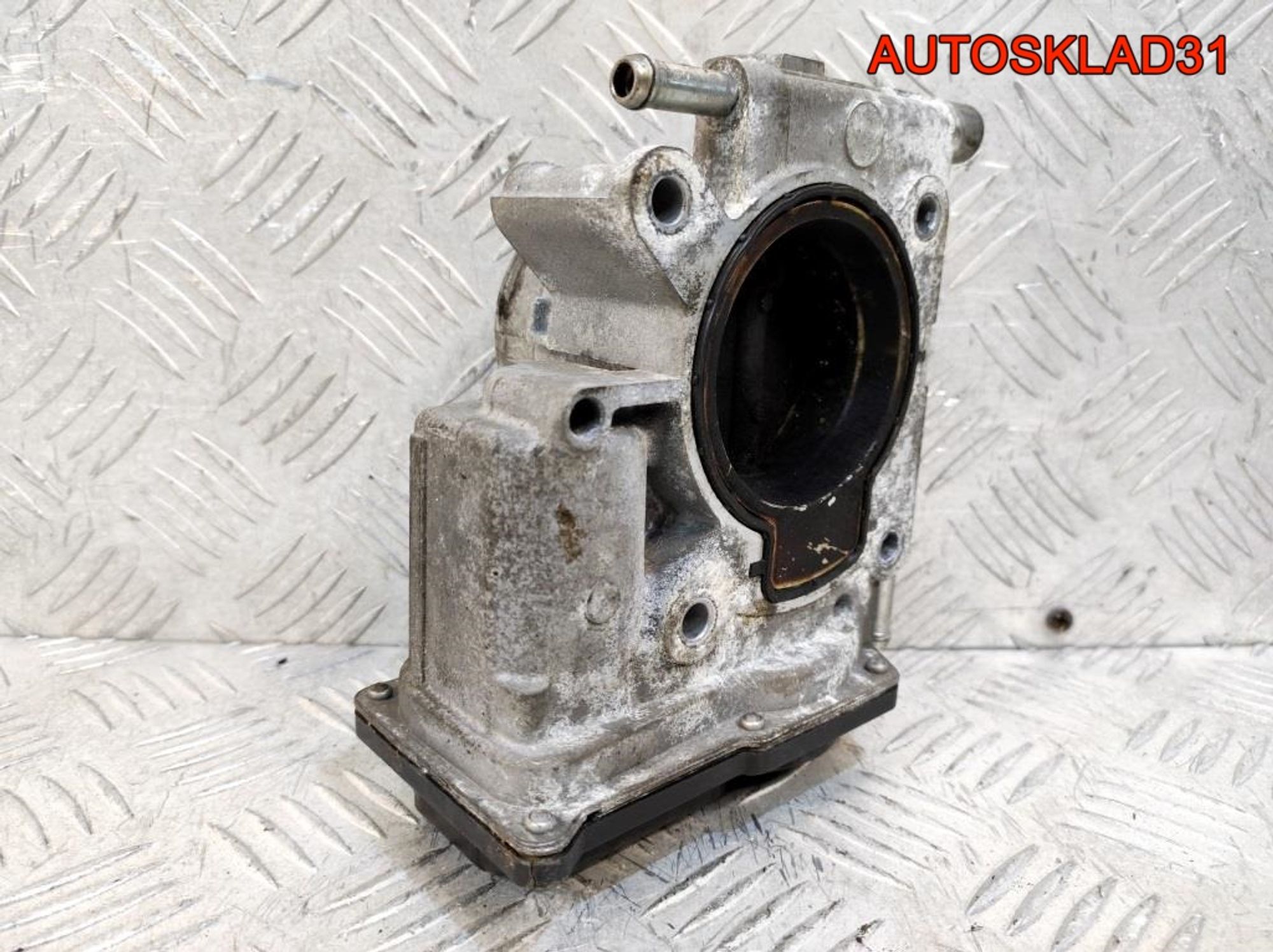 Заслонка дроссельная Mazda 6 GG 2.0 LF L3G213640A, 2900 рублей, Дубовое