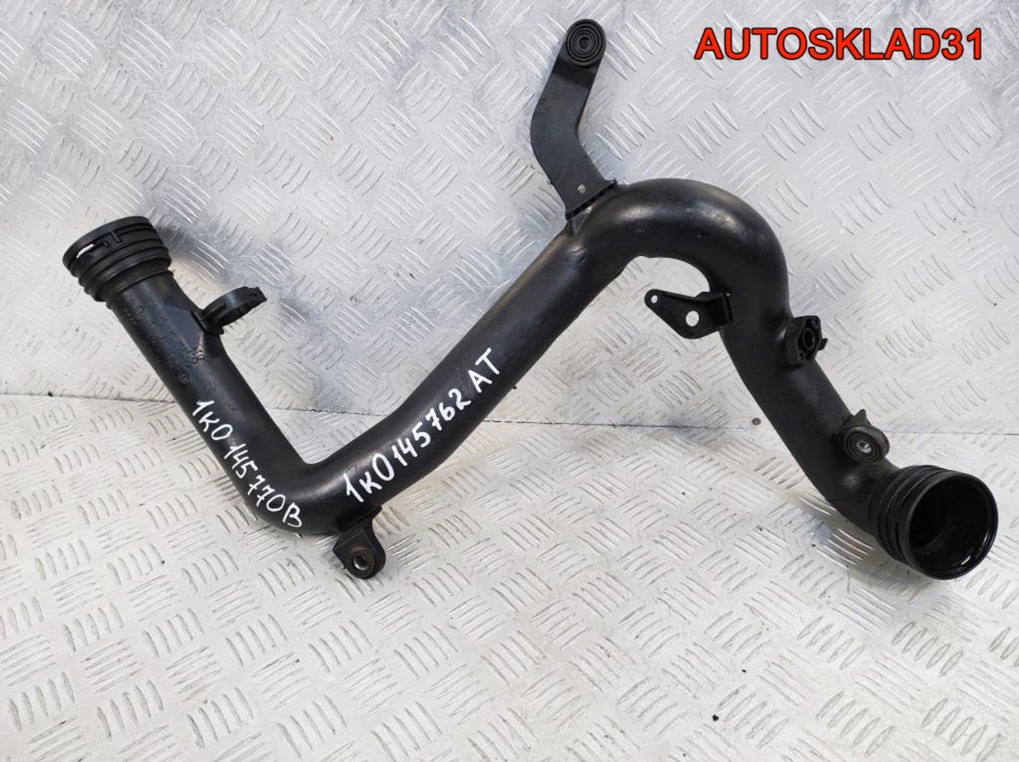 Патрубок интеркулера VW Passat B6 1K0145770B, 1300 рублей, Дубовое