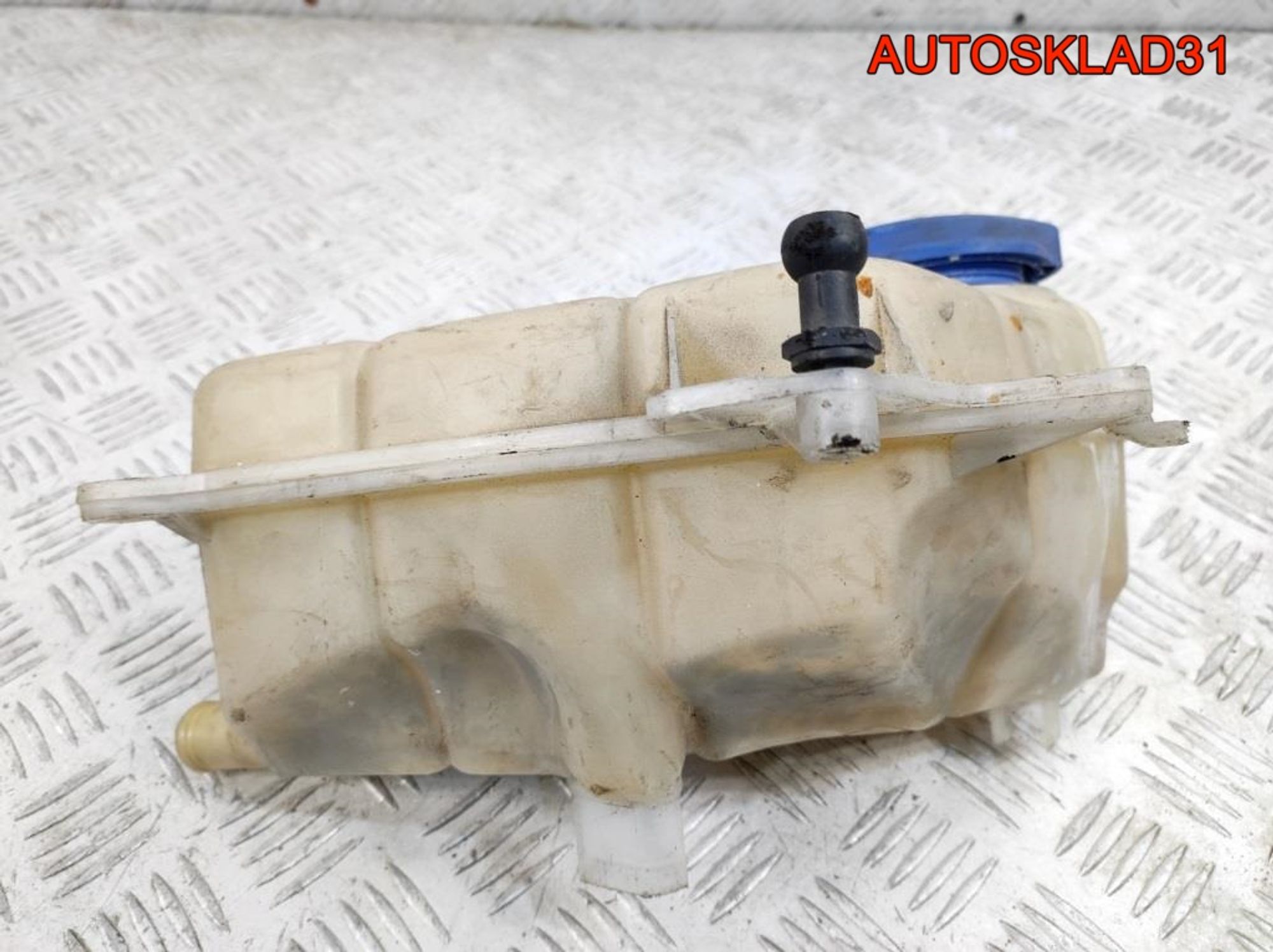 Бачок расширительный Audi A4 B6 8E0121403A, 1300 рублей, Дубовое