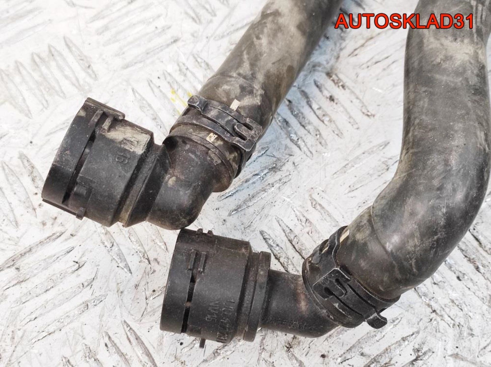 Патрубок системы охлаждения VW Golf 4 1,6 Бензин 1J0121058AG, 2500 рублей, Дубовое