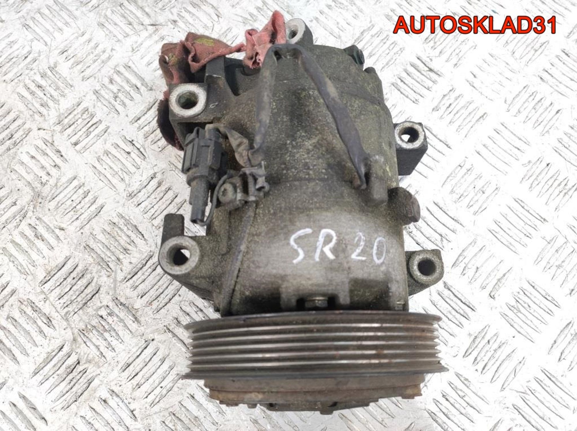 Компрессор кондиционера Nissan Primera P11 926009F500, 5000 рублей, Дубовое