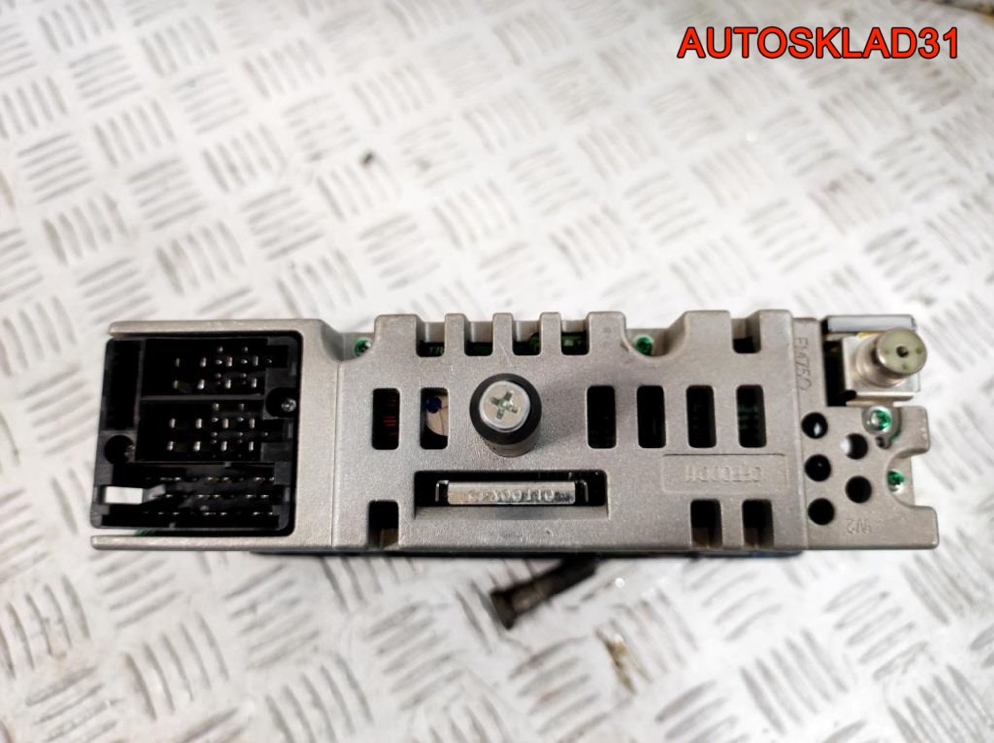 Магнитола Toyota Aygo 861200H010, 2000 рублей, Дубовое