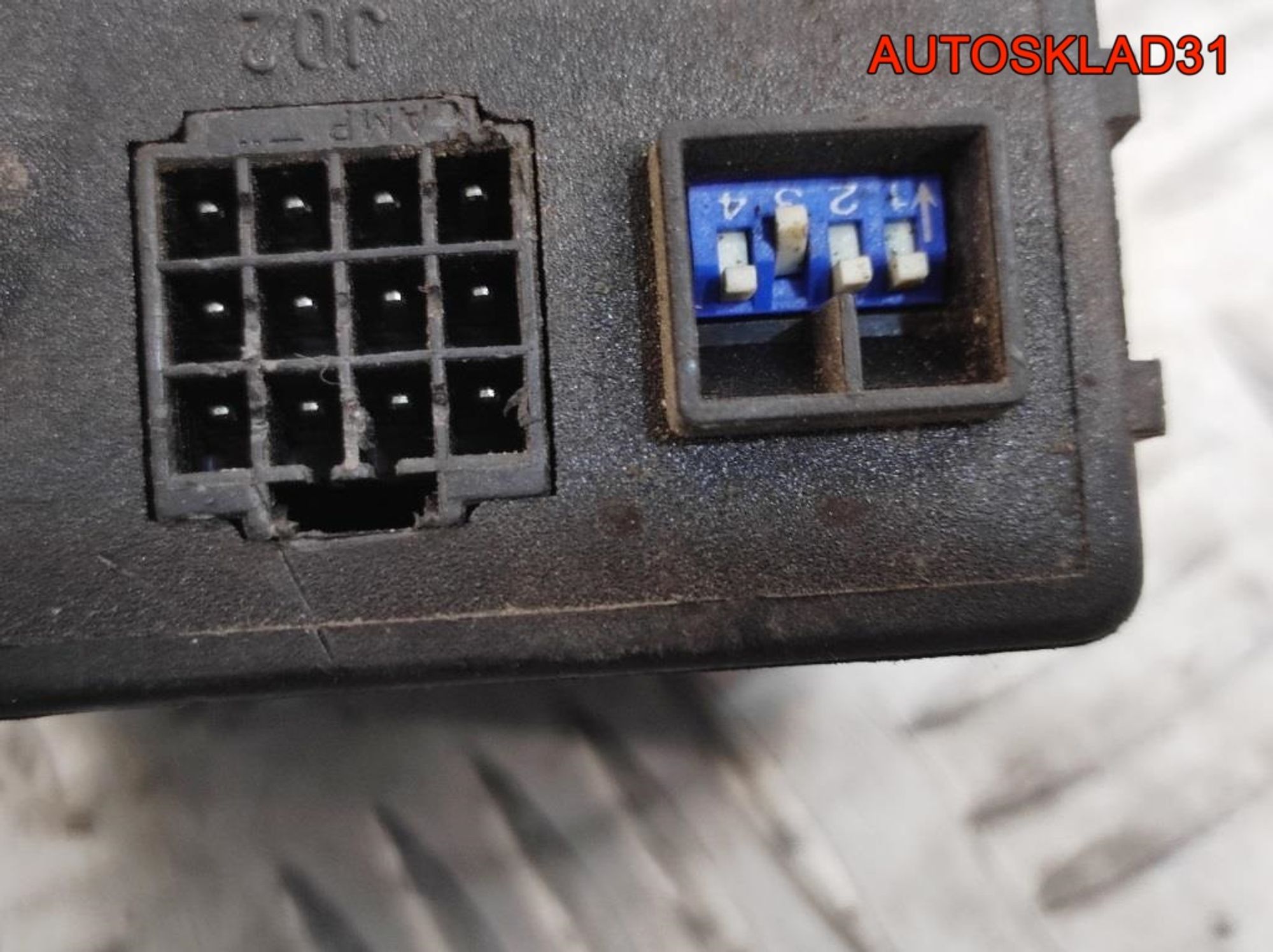 Блок управления центральным замком Golf 4 4M1046V1C, 2100 рублей, Дубовое