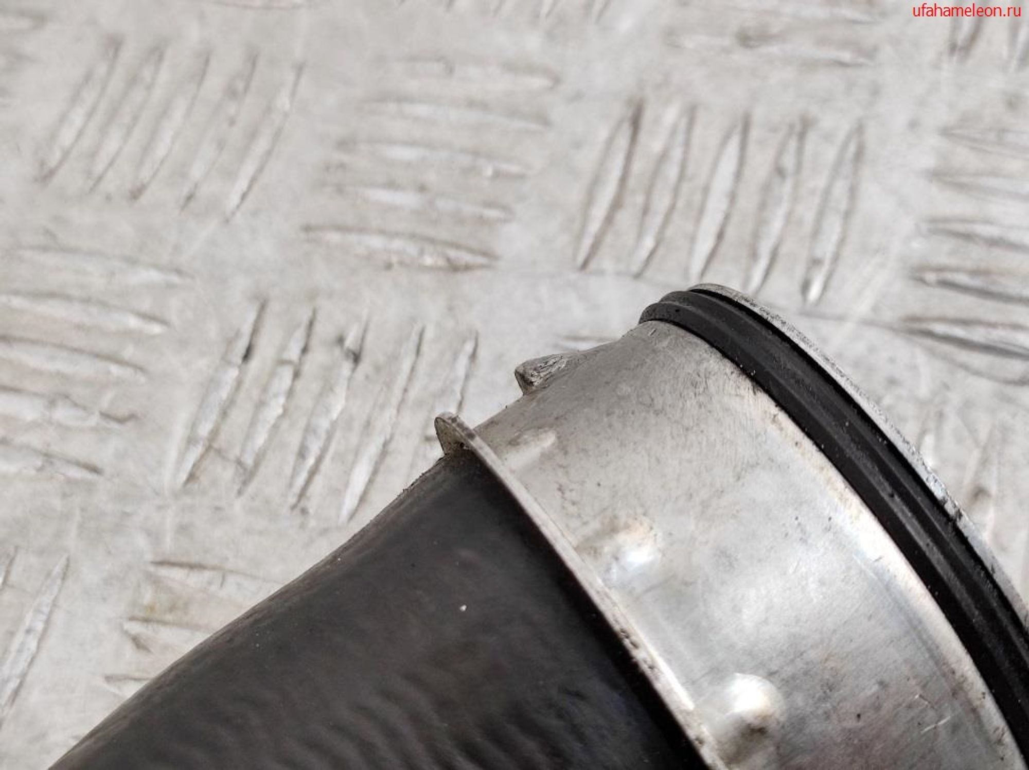 Патрубок интеркулера Mercedes Benz W203 2.2 Дизель A2035281482, 2000 рублей, Дубовое