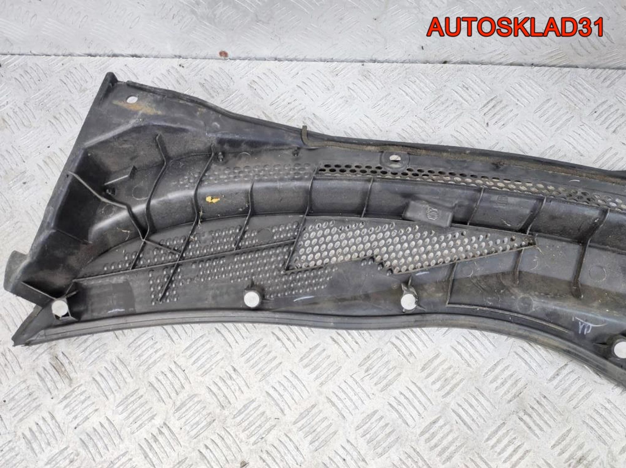 Решетка стеклоочистителя Nissan Primera 66863AU310, 2500 рублей, Дубовое