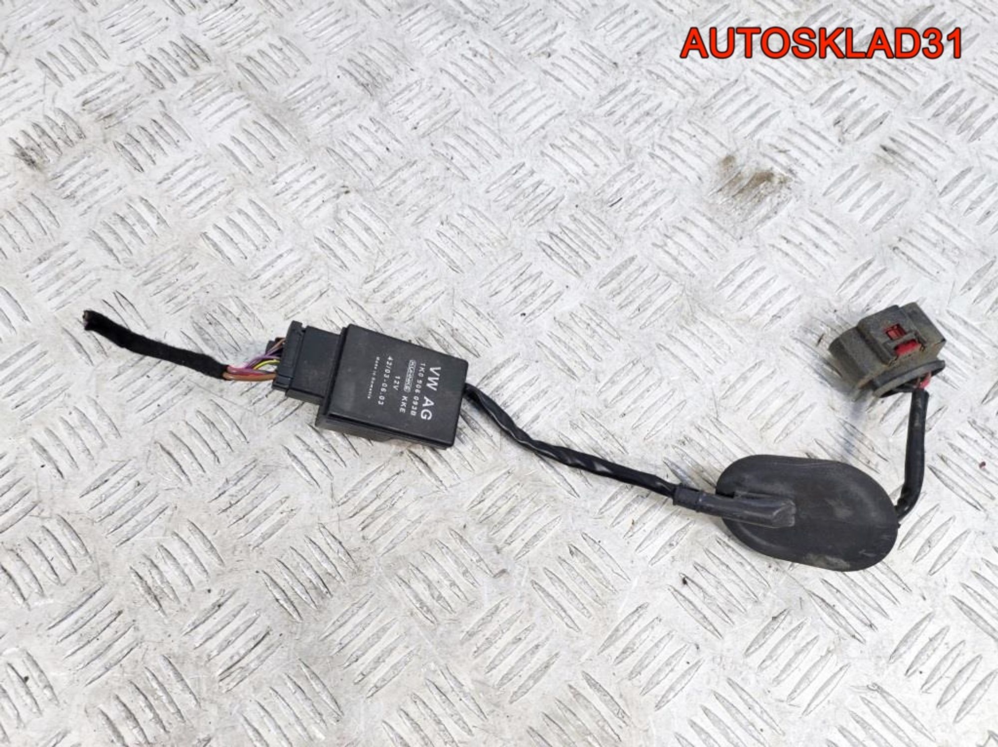 Реле бензонасоса Audi A3 8P 1K0906093B, 4500 рублей, Дубовое