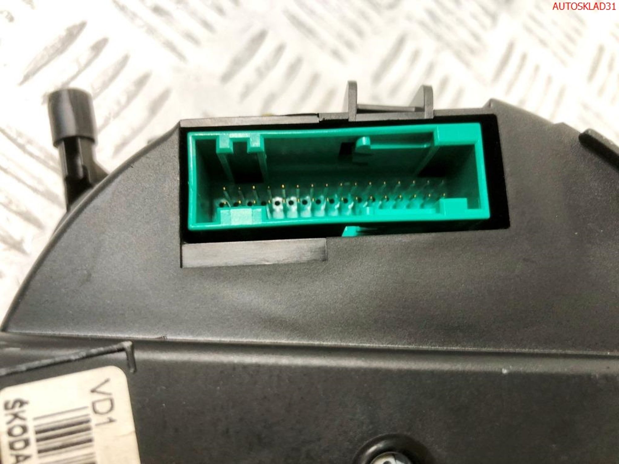 Панель приборов Skoda Octavia A4 1U0920810B Бензин, 6000 рублей, Дубовое