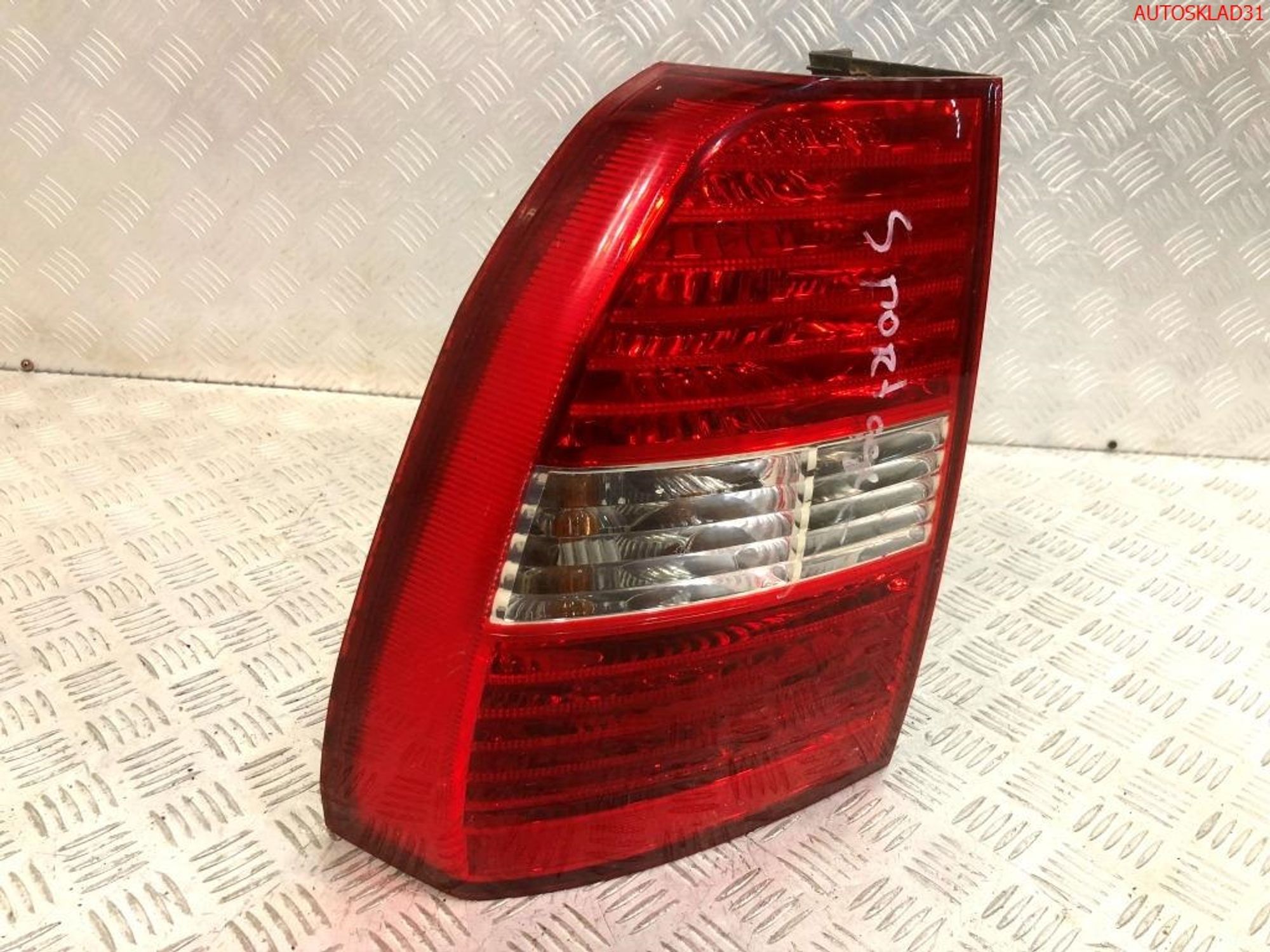Фонарь задний левый Kia Sportage 2 924011F010, 6000 рублей, Дубовое