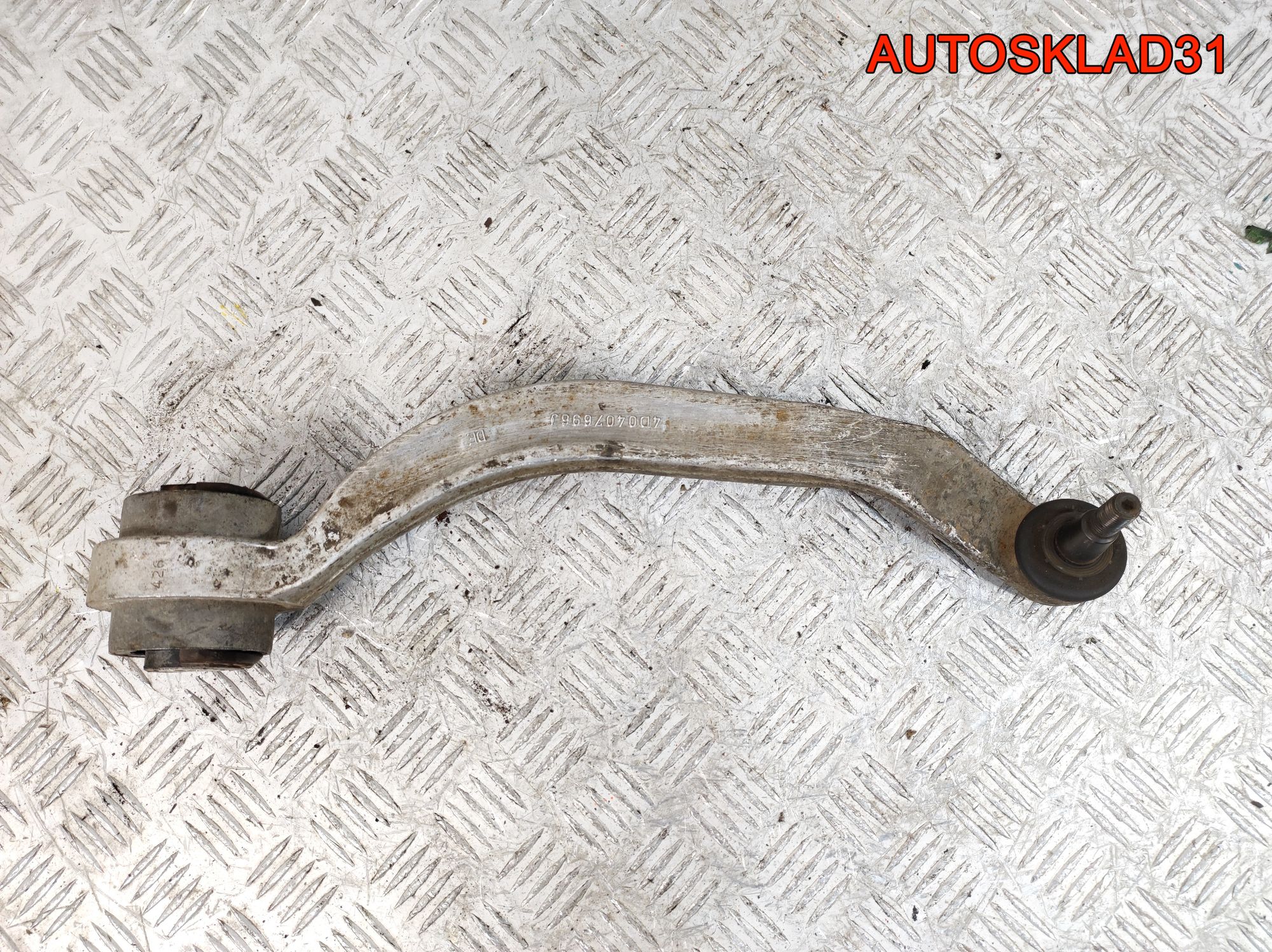 Рычаг передний правый нижний Audi A6 C5 4D0407696J, 1500 рублей, Дубовое