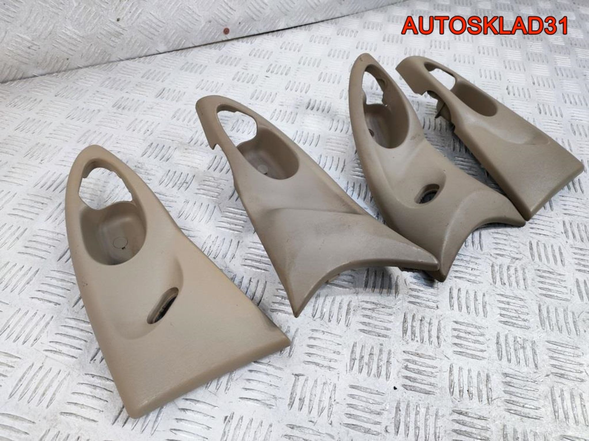 Накладка ручки двери внутри Комплект Ford Focus 1, 900 рублей, Дубовое