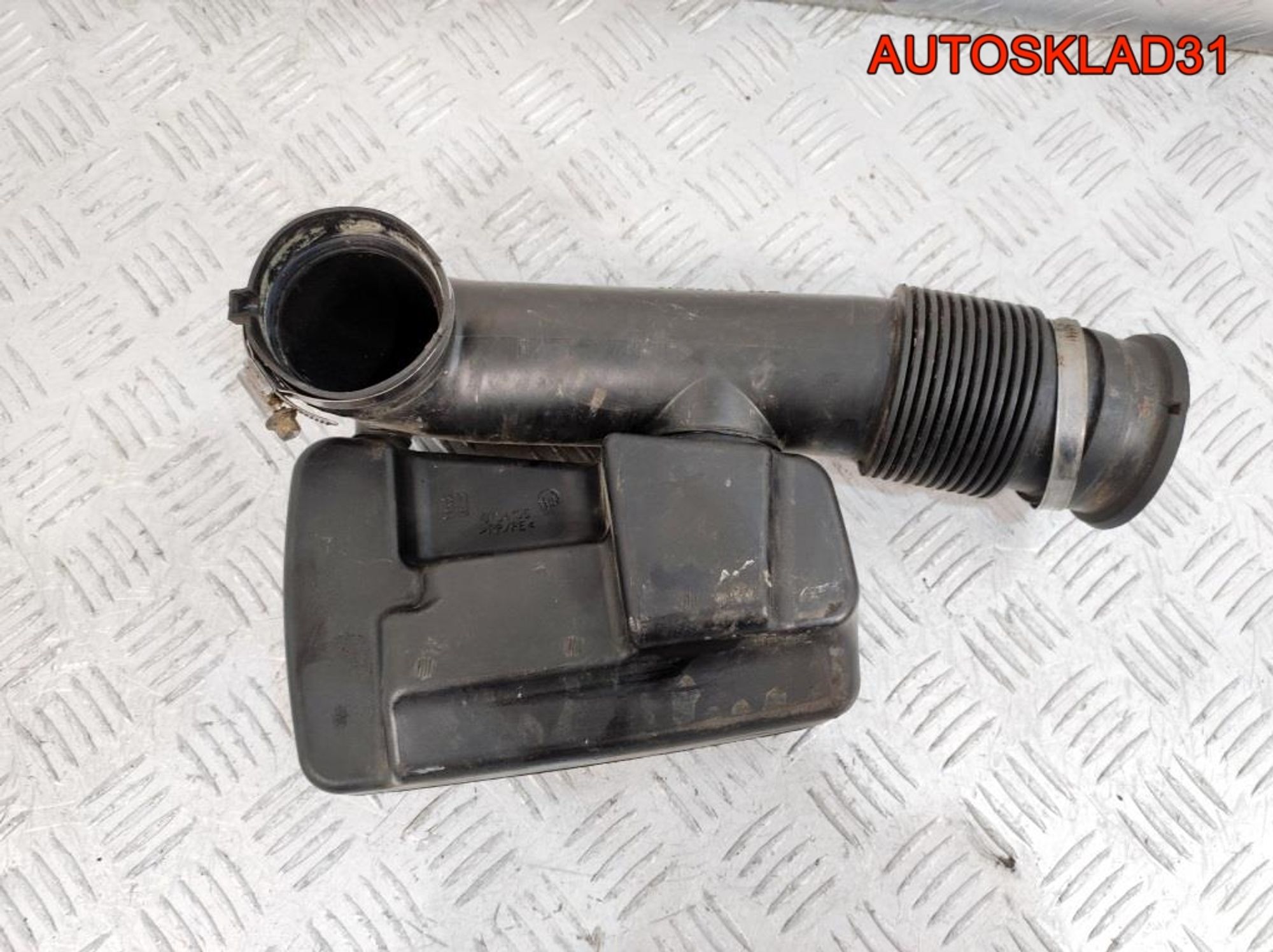 Резонатор воздушного фильтра Opel Astra G 1,6 Z16XEP 24437914, 600 рублей, Дубовое