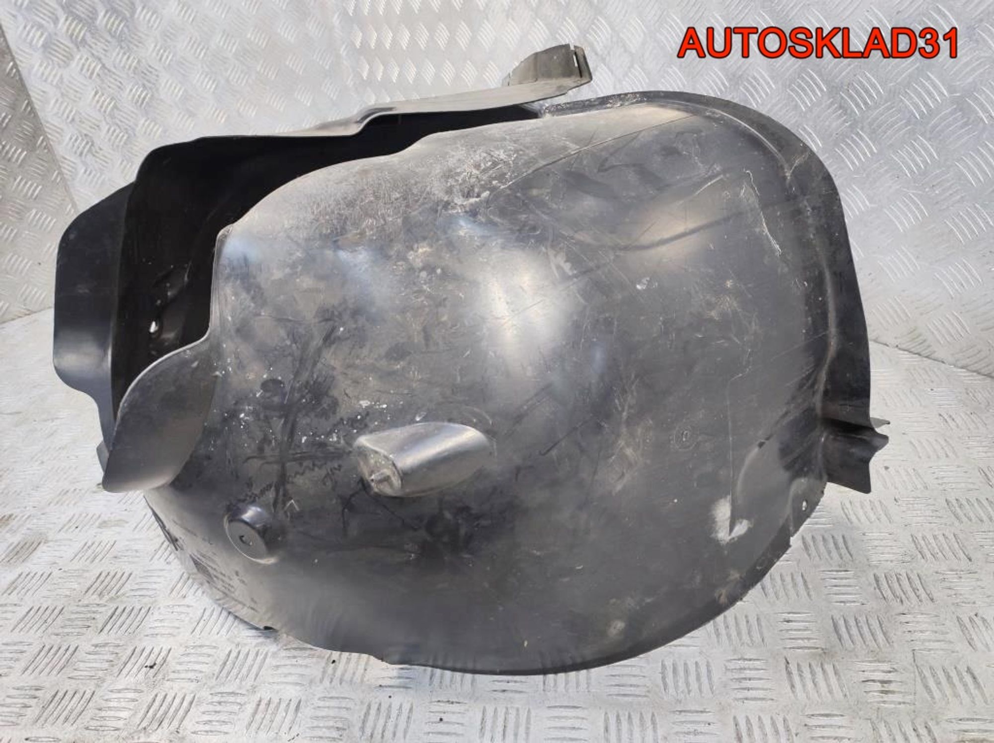 Локер передний левый Peugeot 208 9673768880, 2100 рублей, Дубовое