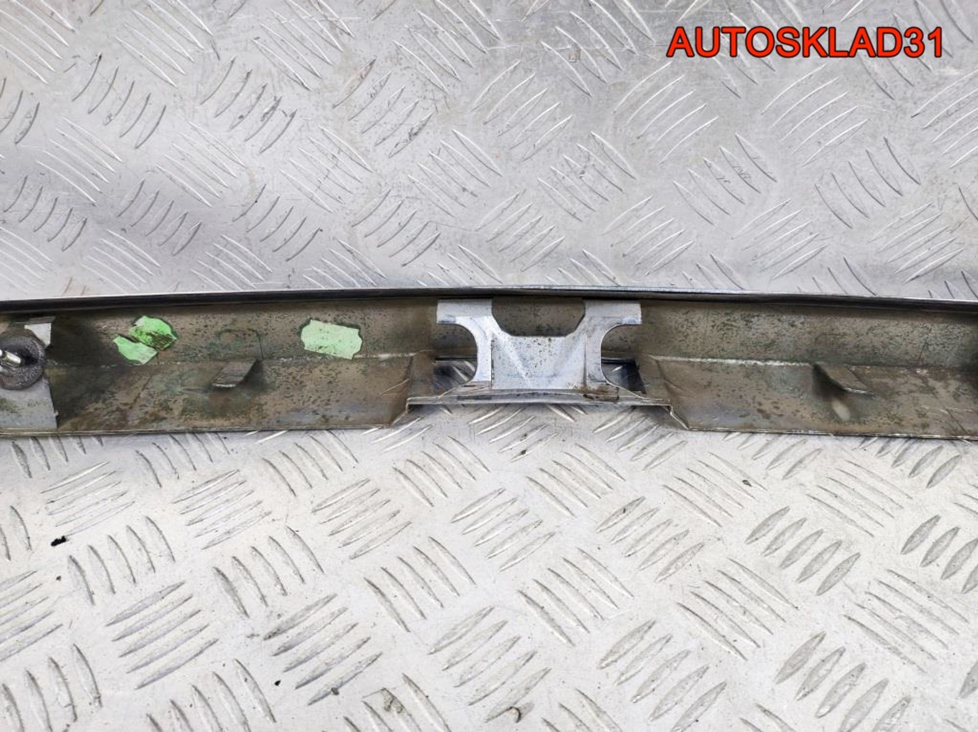 Накладка двери багажника Opel Astra H 13105814, 3300 рублей, Дубовое