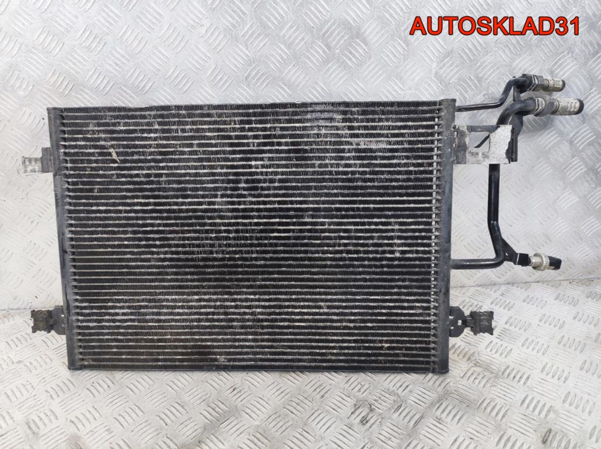 Радиатор кондиционера Audi A6 C5 4B0260401F Бензин, 2900 рублей, Дубовое