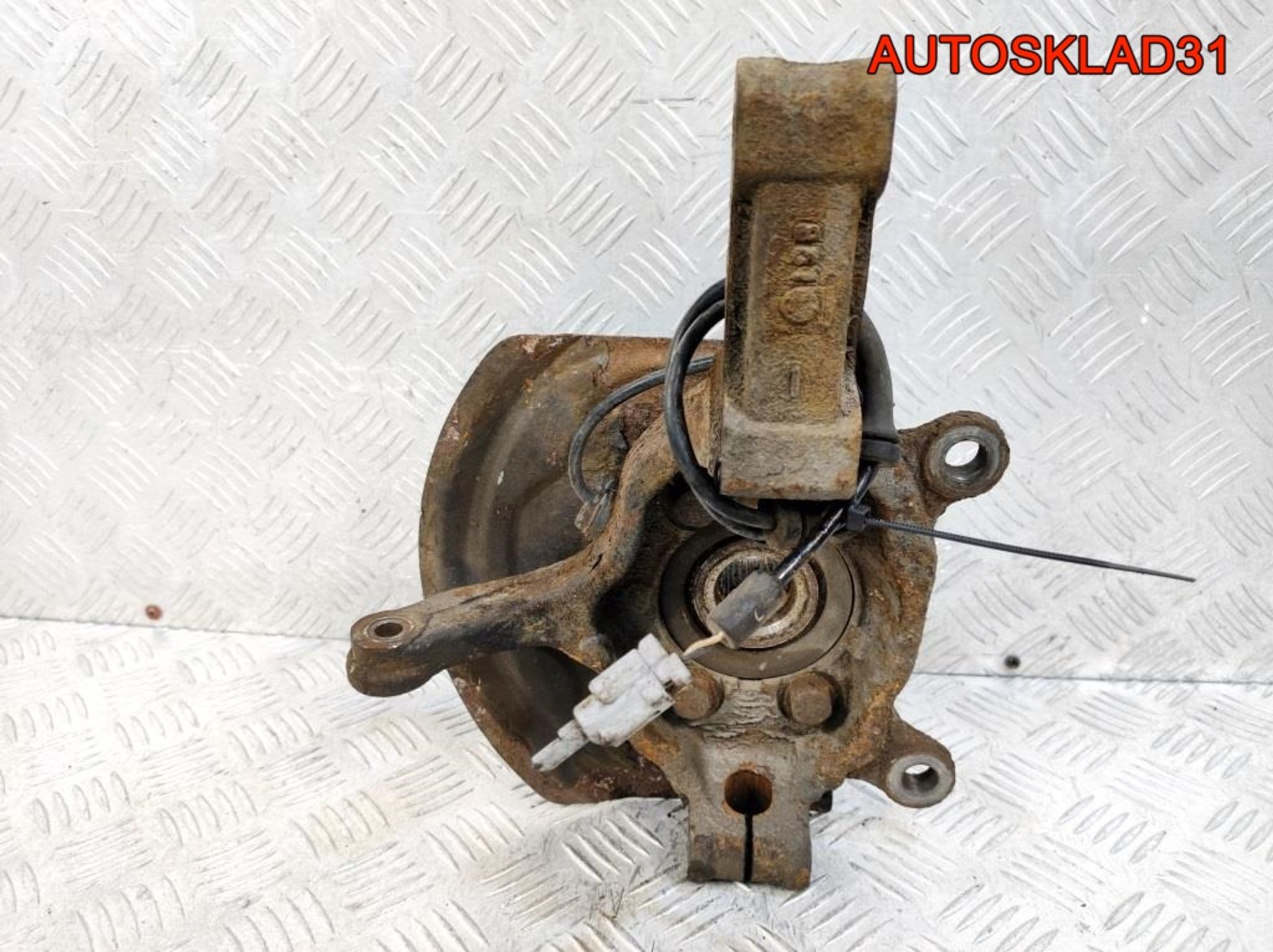 Кулак поворотный передний левый Nissan Qashqai J10, 2900 рублей, Дубовое