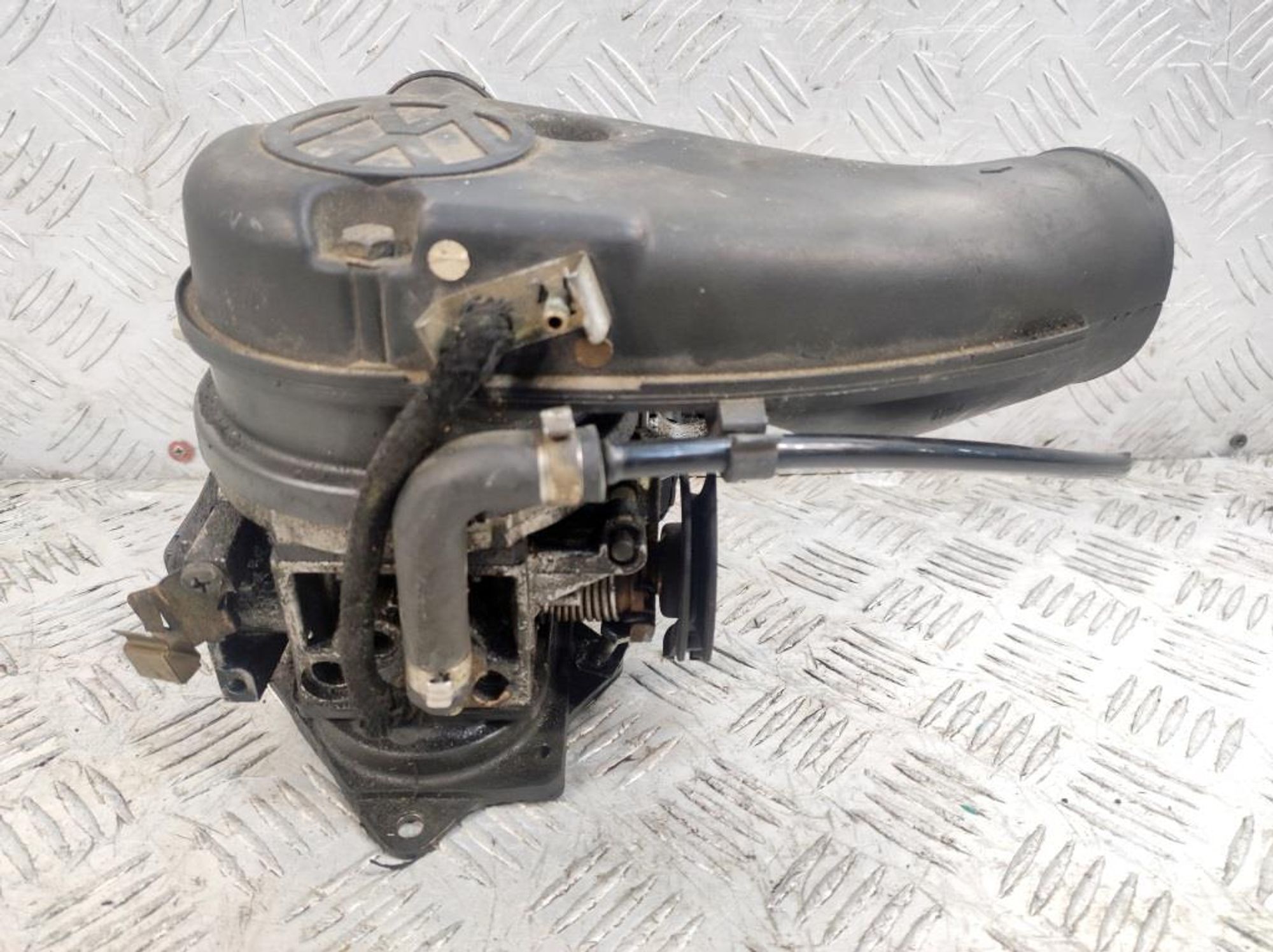 Моновпрыск в сборе Volkswagen Golf 3 051133015S, 15000 рублей, Дубовое