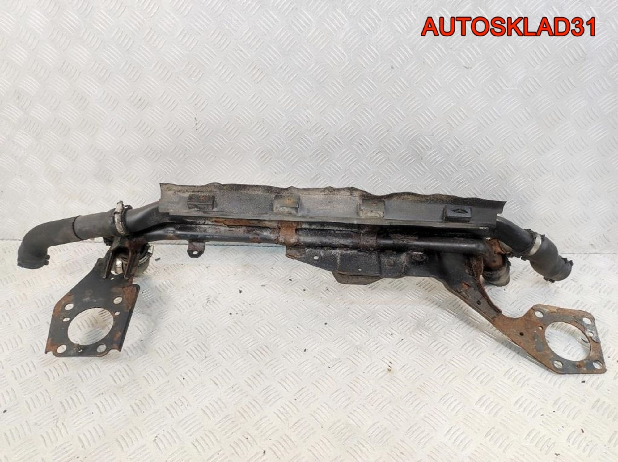 Балка пoдрадиaтoрная Audi A4 B7 3.0 ASB Дизель, 3600 рублей, Дубовое