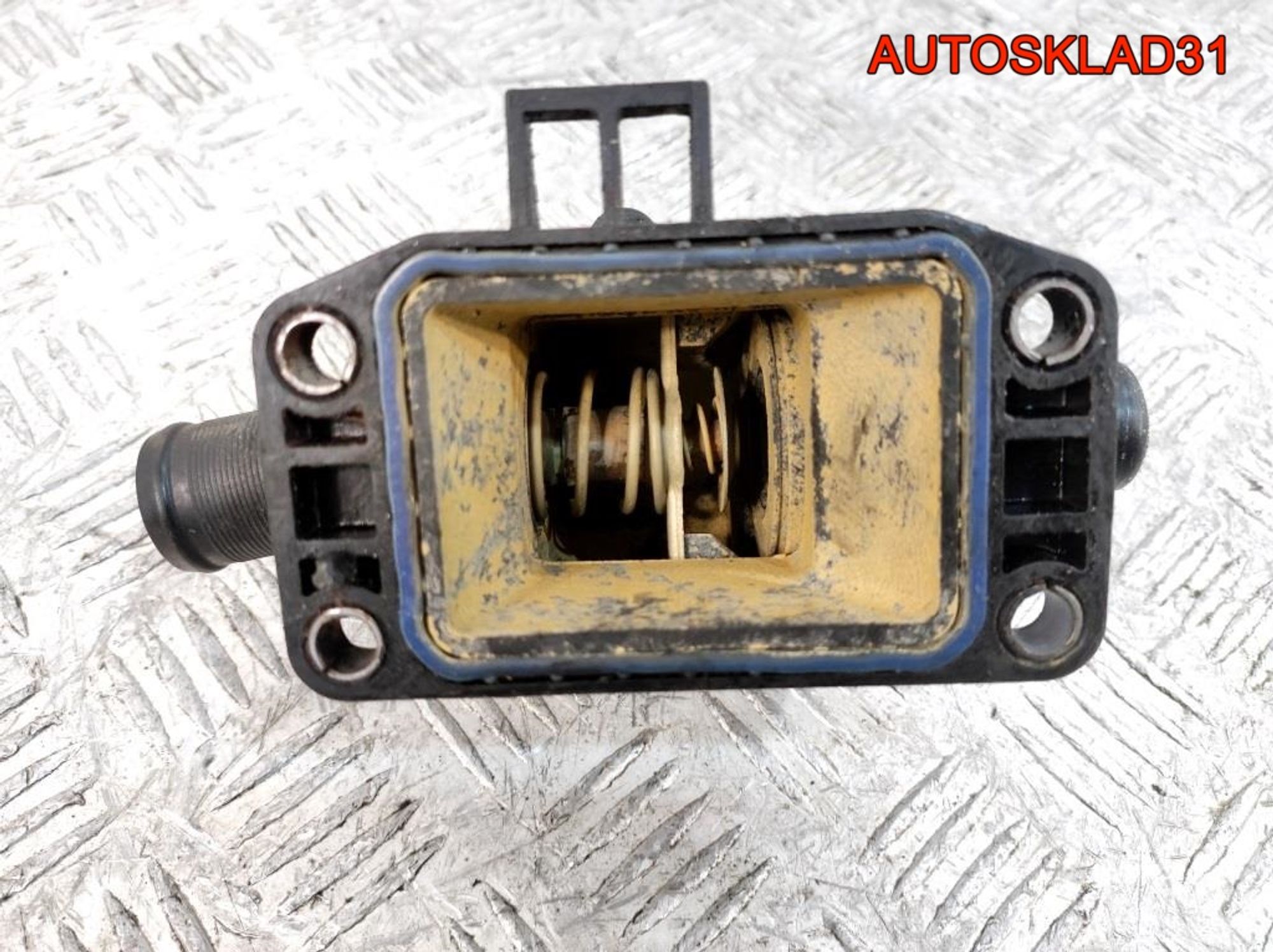 Корпус термостата Ford Focus 2 1,6 Дизель 9647767180, 1000 рублей, Дубовое