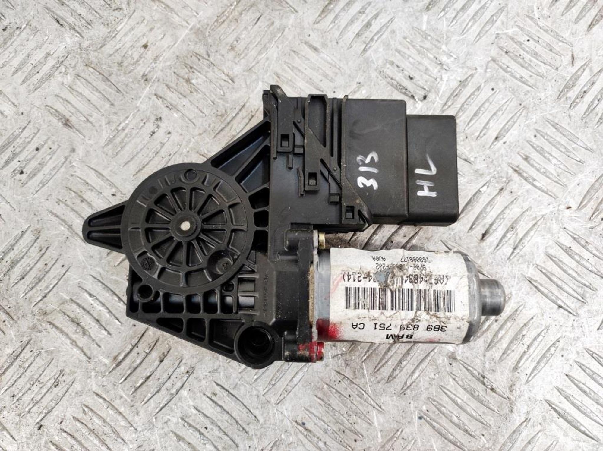 Моторчик стеклоподъемника задний левый VW Passat B5 3B9839751CA, 800 рублей, Дубовое