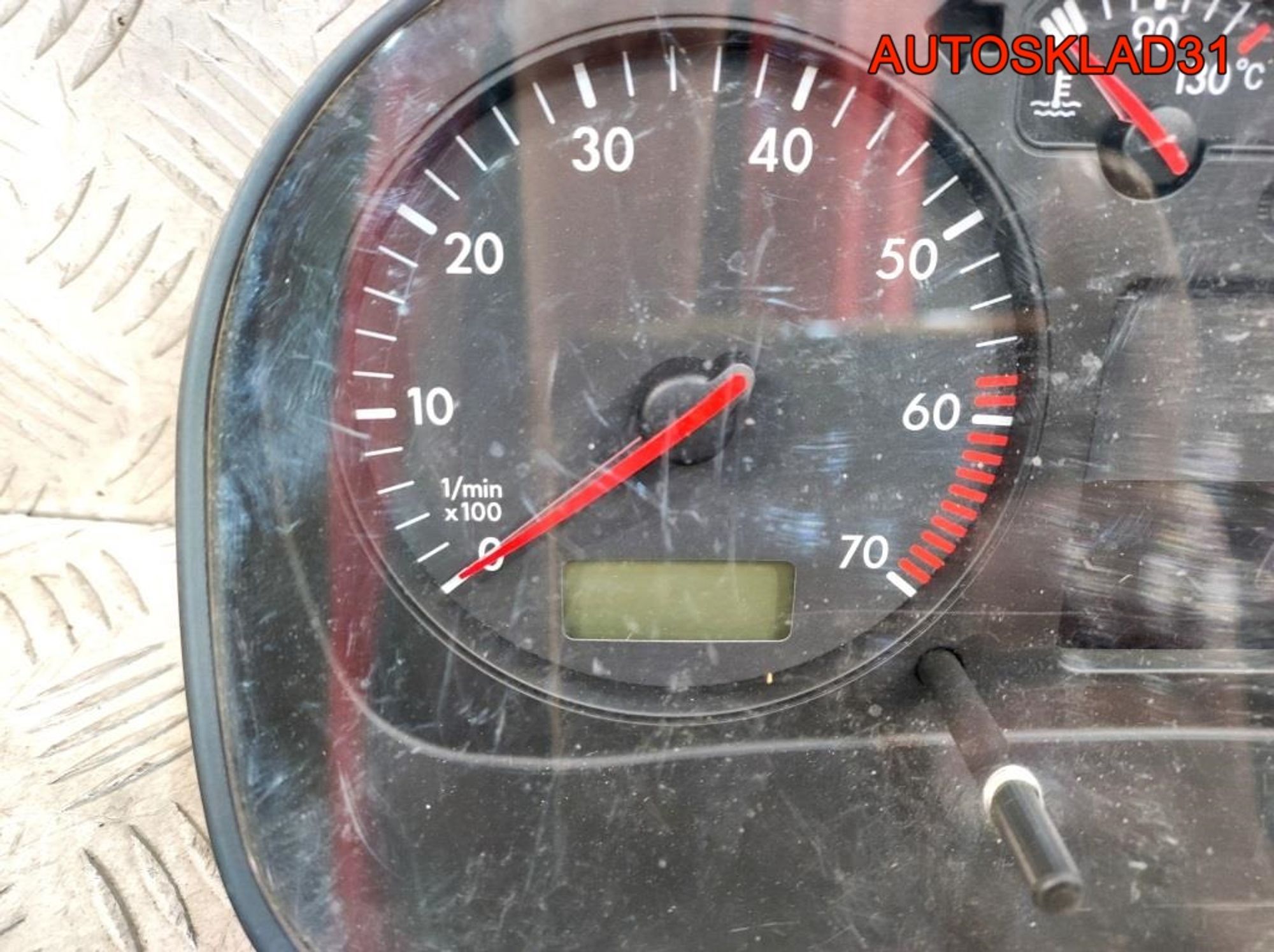 Панель приборов VW Golf 4 1J0920825 Бензин, 4500 рублей, Дубовое