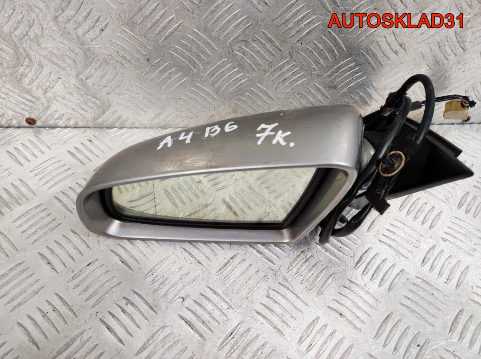 Зеркало левое 7 контактов Audi A4 B6 8E1858531A, 3600 рублей, Дубовое