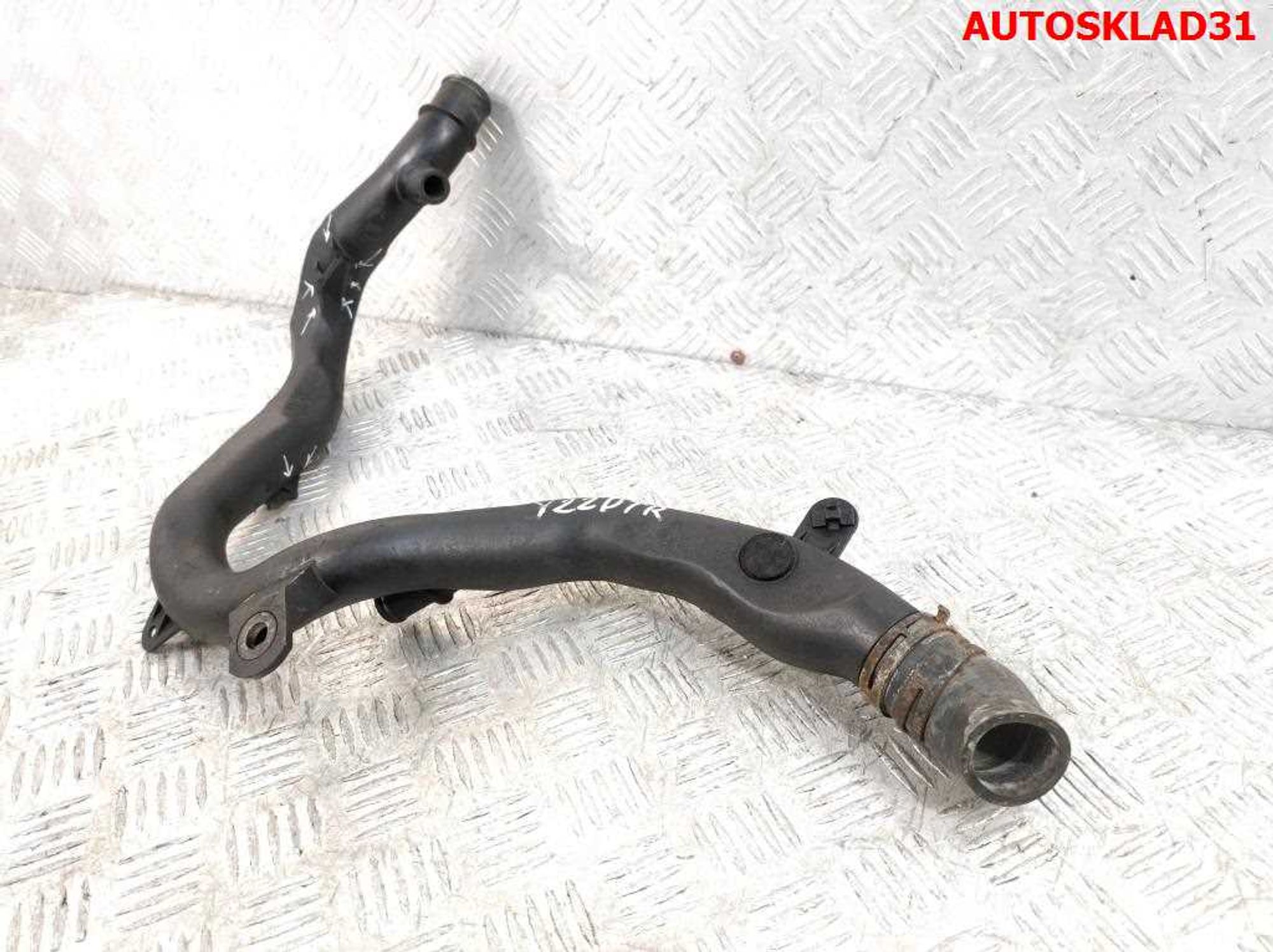 Трубка системы охлаждения Opel Astra G 2,2 Y22DTR 13111681, 1000 рублей, Дубовое