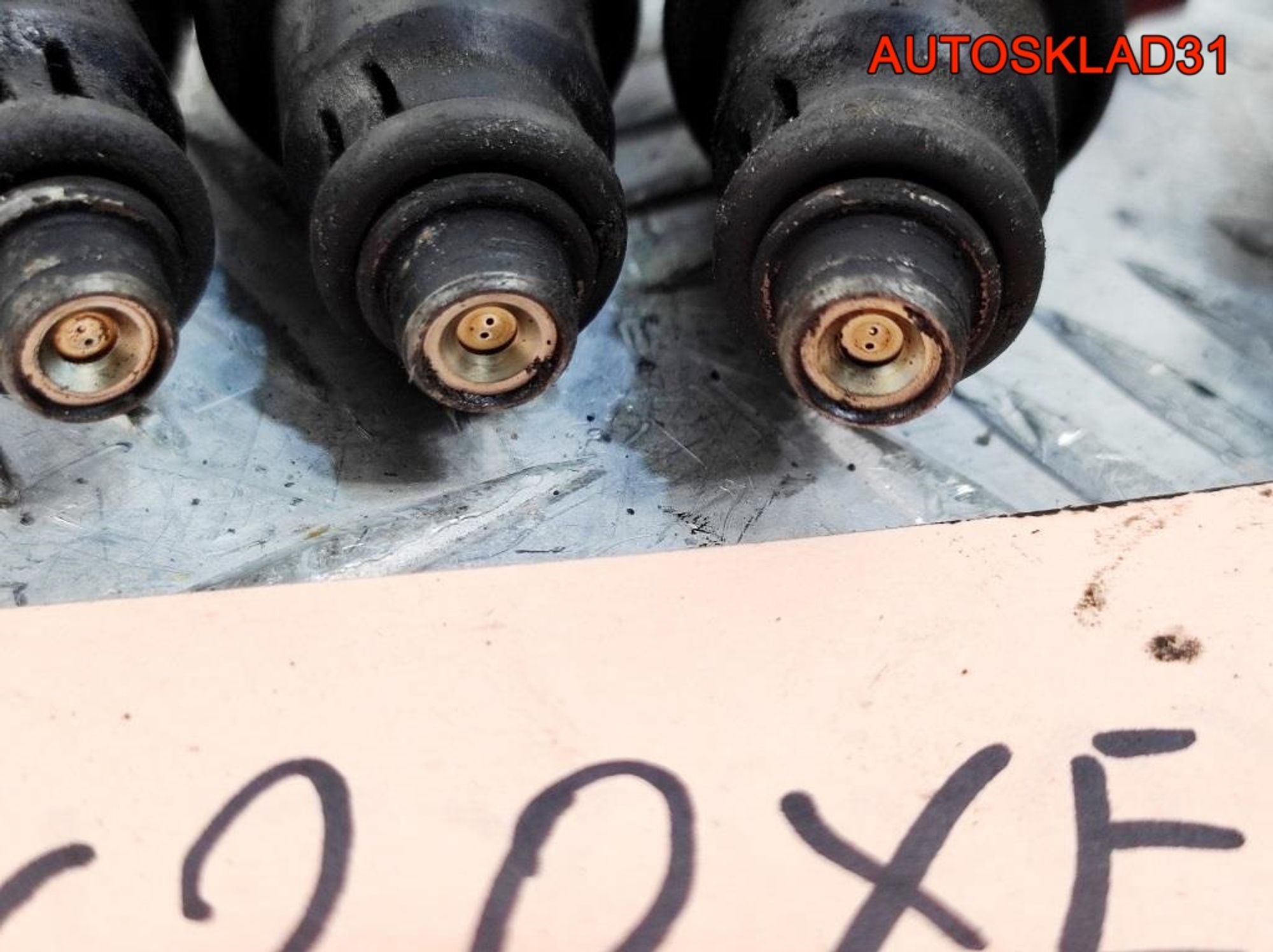 Форсунка топливная Opel Omega B X20XEV 90501588, 900 рублей, Дубовое