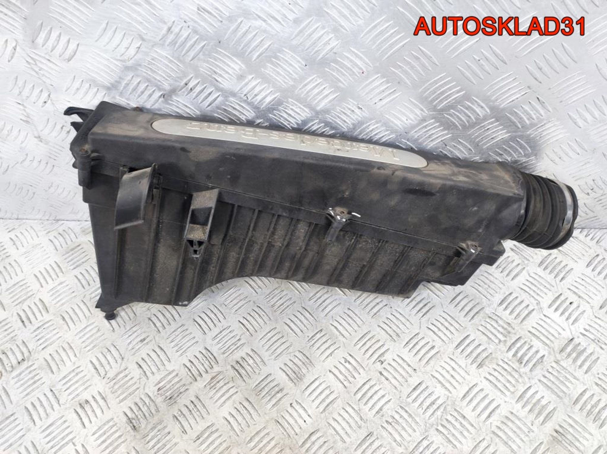 Корпус воздушного фильтра Mercedes W203 1110940204, 2100 рублей, Дубовое