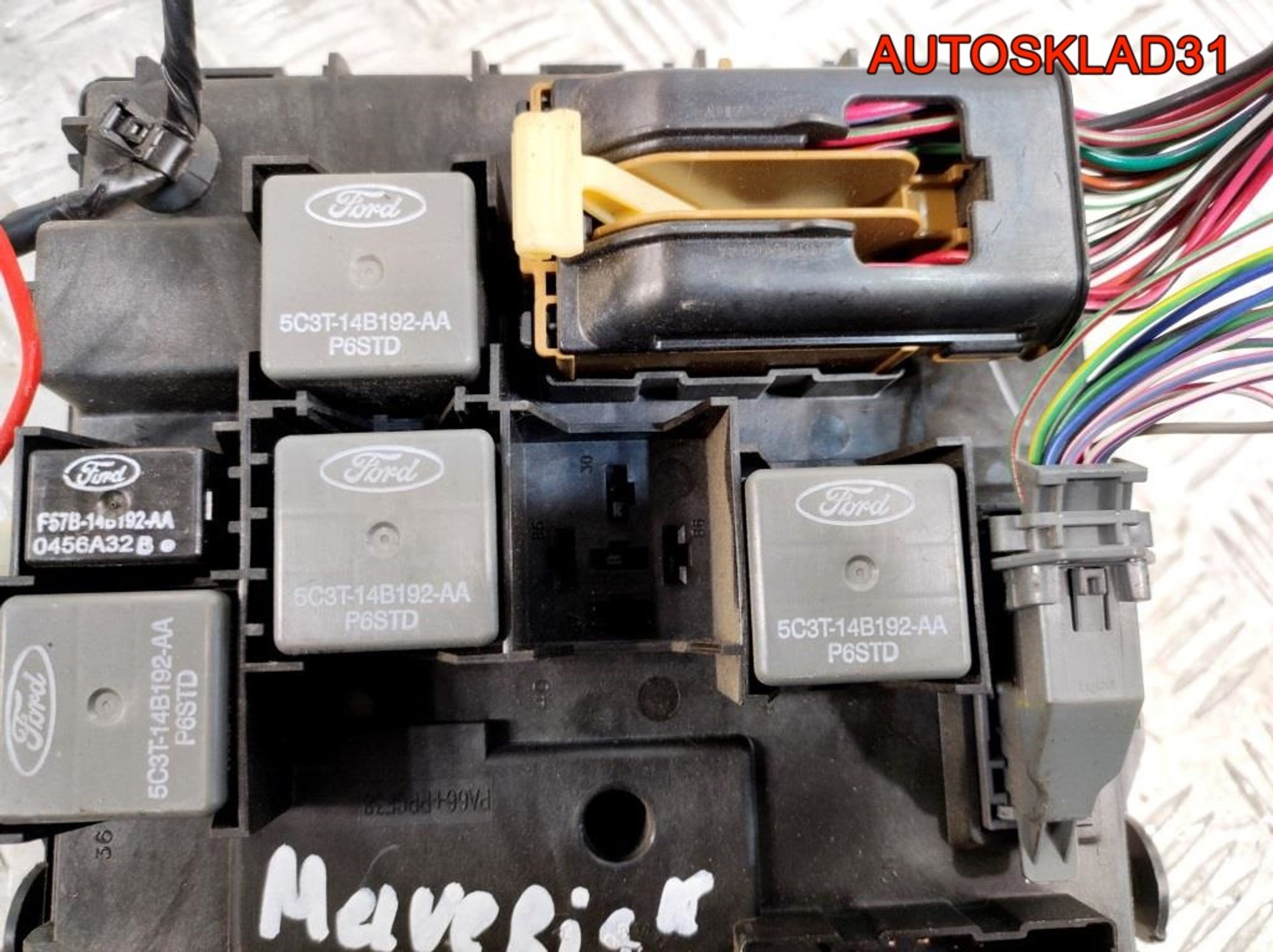 Блок предохранителей Ford Maverick 2 6L8T14B476HC, 18000 рублей, Дубовое