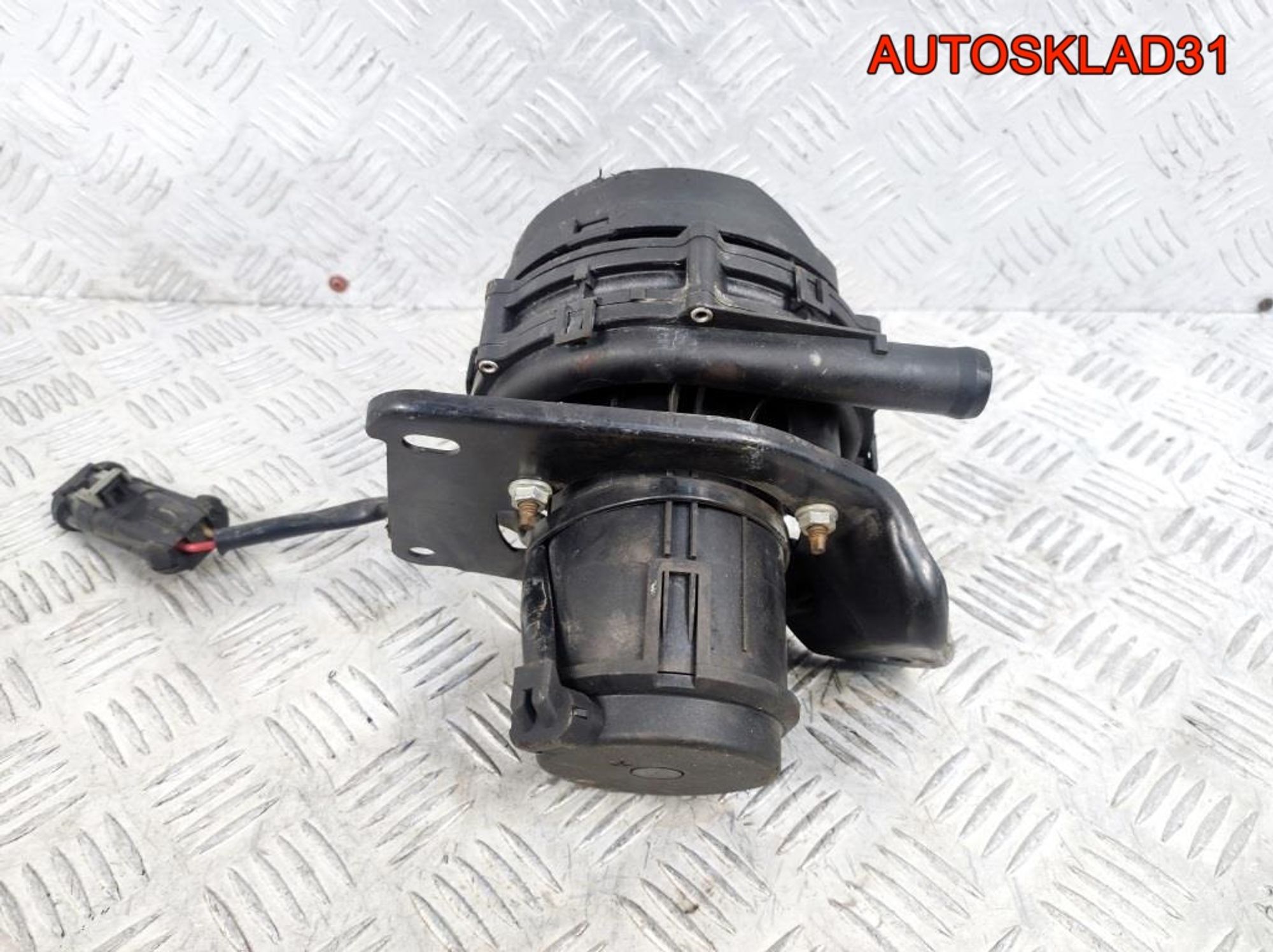 Насос воздушный Opel Vectra B 1,8 X18XE 90530018, 1300 рублей, Дубовое