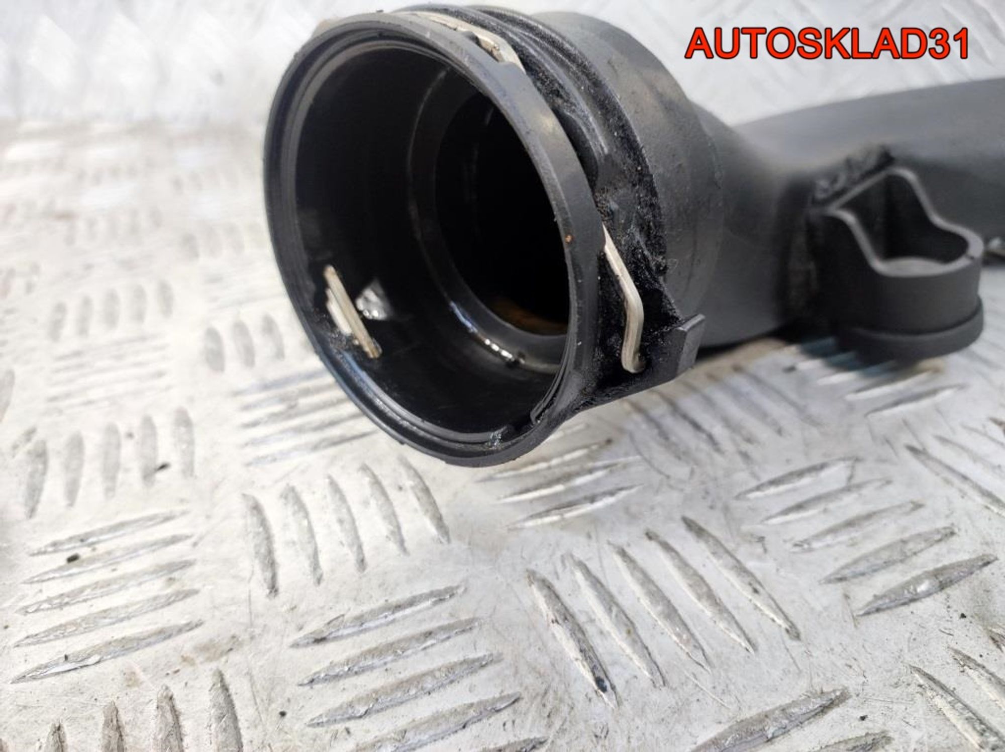 Патрубок интеркулера VW Tiguan 1,4 CAV 1K0145770R, 1700 рублей, Дубовое