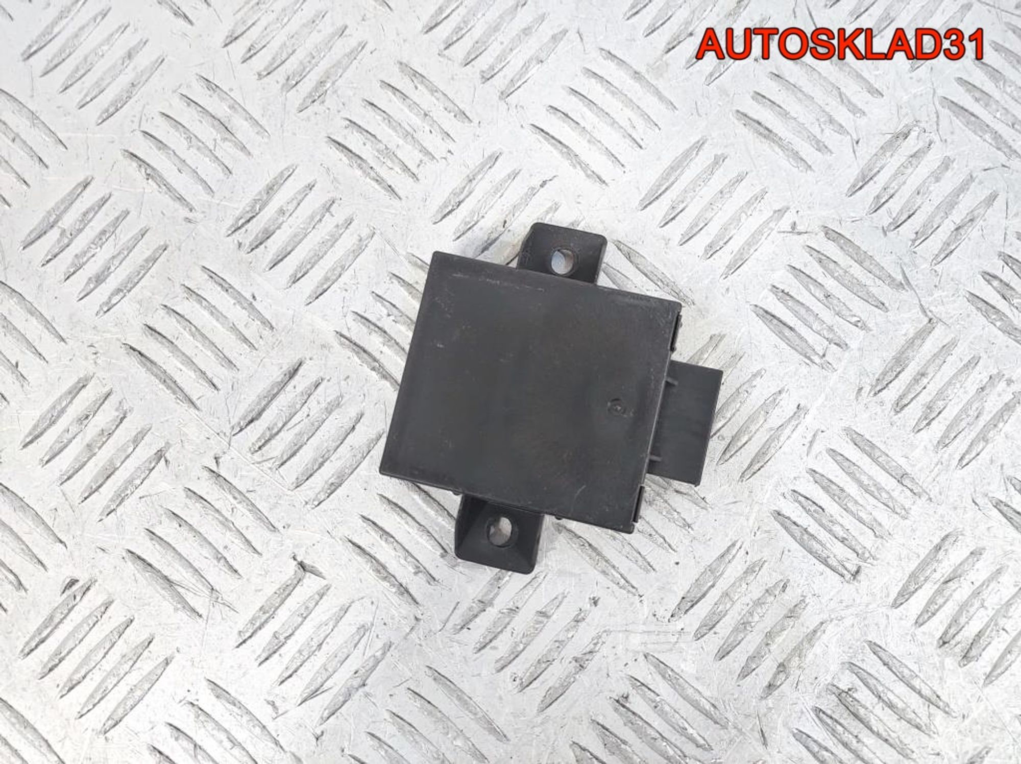 Блок противоугонной системы VW Touareg 7L0907719A, 1000 рублей, Дубовое