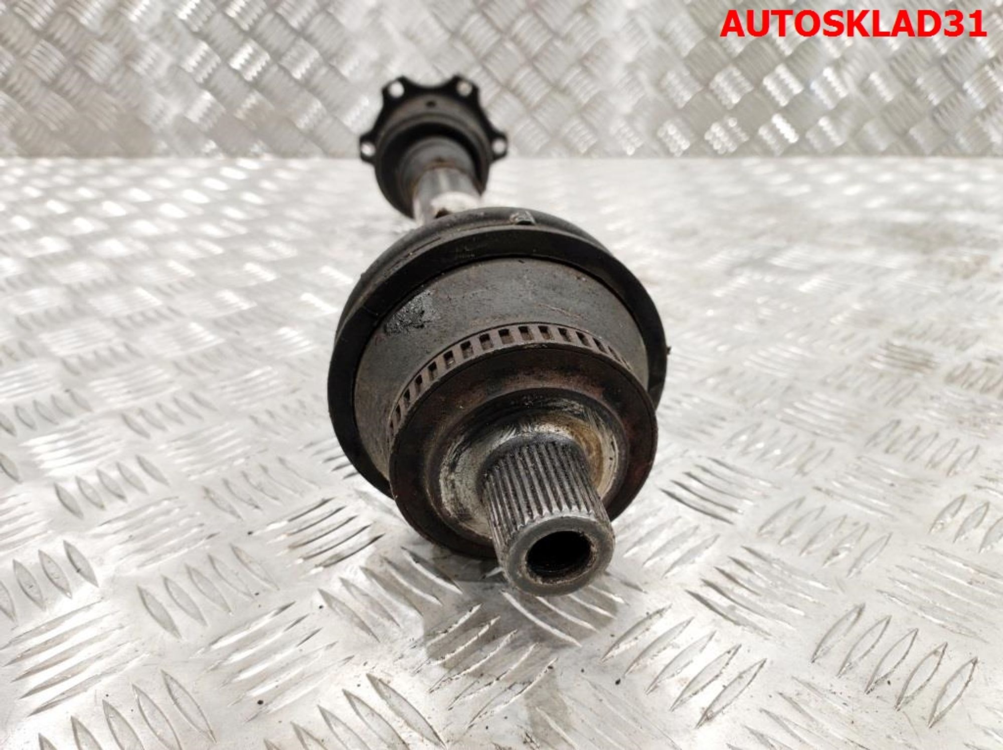 Полуось передняя правая Audi A6 C5 2,5 Дизель АКПП 4B0407272AP, 4000 рублей, Дубовое
