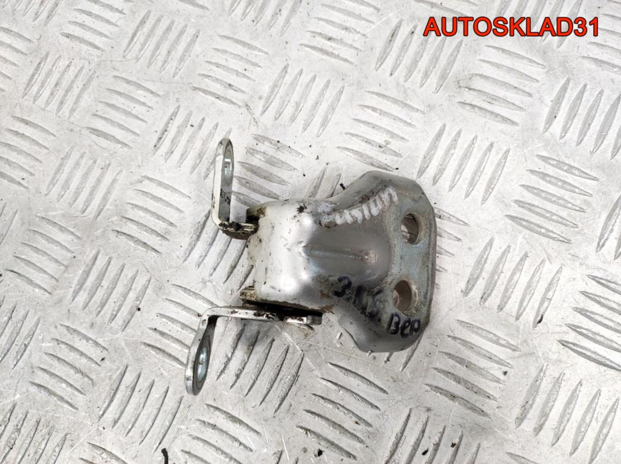 Петля двери задняя правая верхняя Ford Fusion, 500 рублей, Дубовое