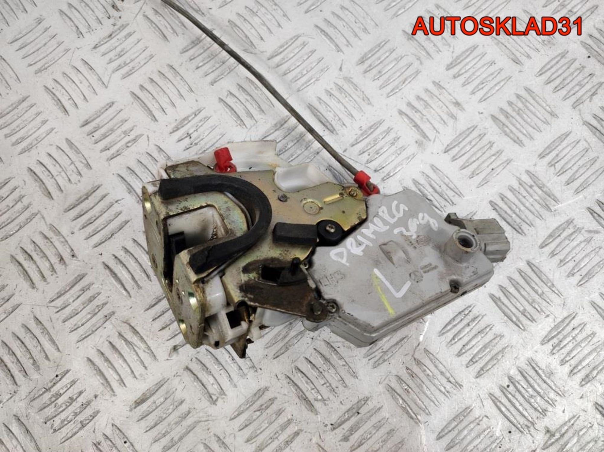 Замок двери задней левой Nissan Primera P11 825032F000, 1000 рублей, Дубовое